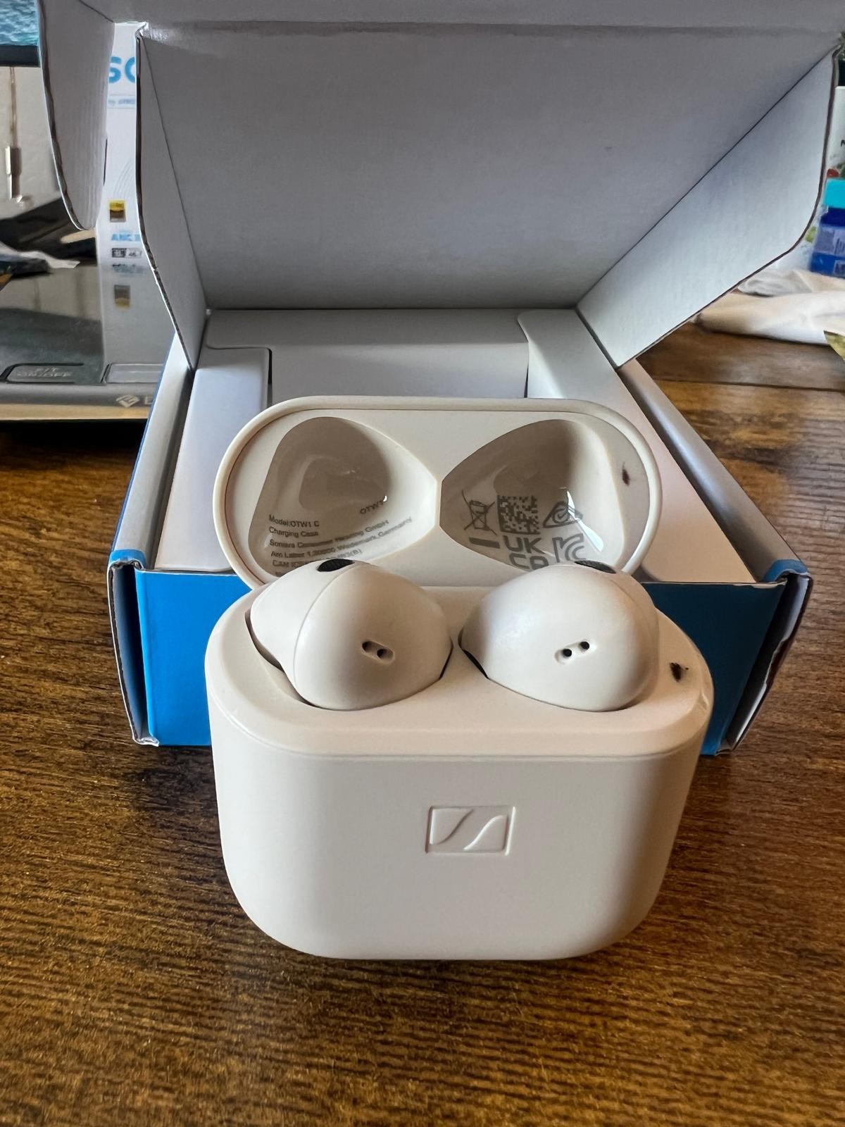 Sennheiser ACCENTUM Open Wireless Bluetooth Earbuds – Cream – Open Box