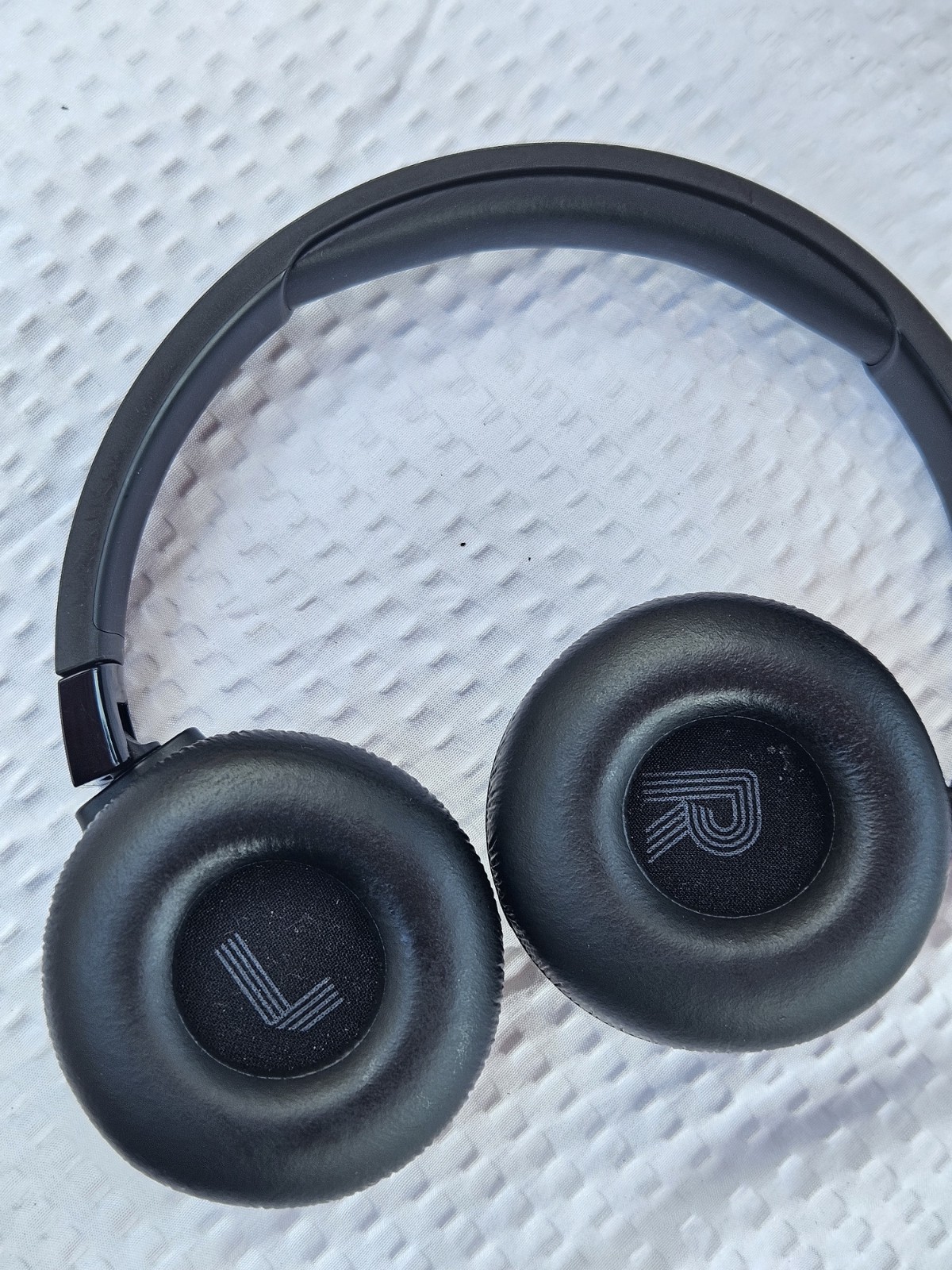 JBL Tune 670NC Wireless Over-Ear Headphones Bluetooth ANC Mic Noise Cancelling