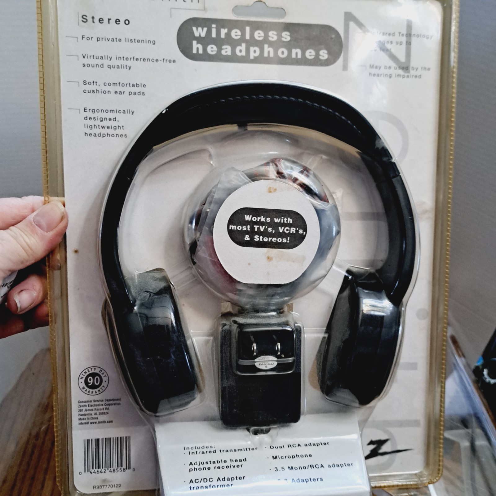 Vintage Zenith Wireless Headphones Kit Complete NIP Infrared Technology