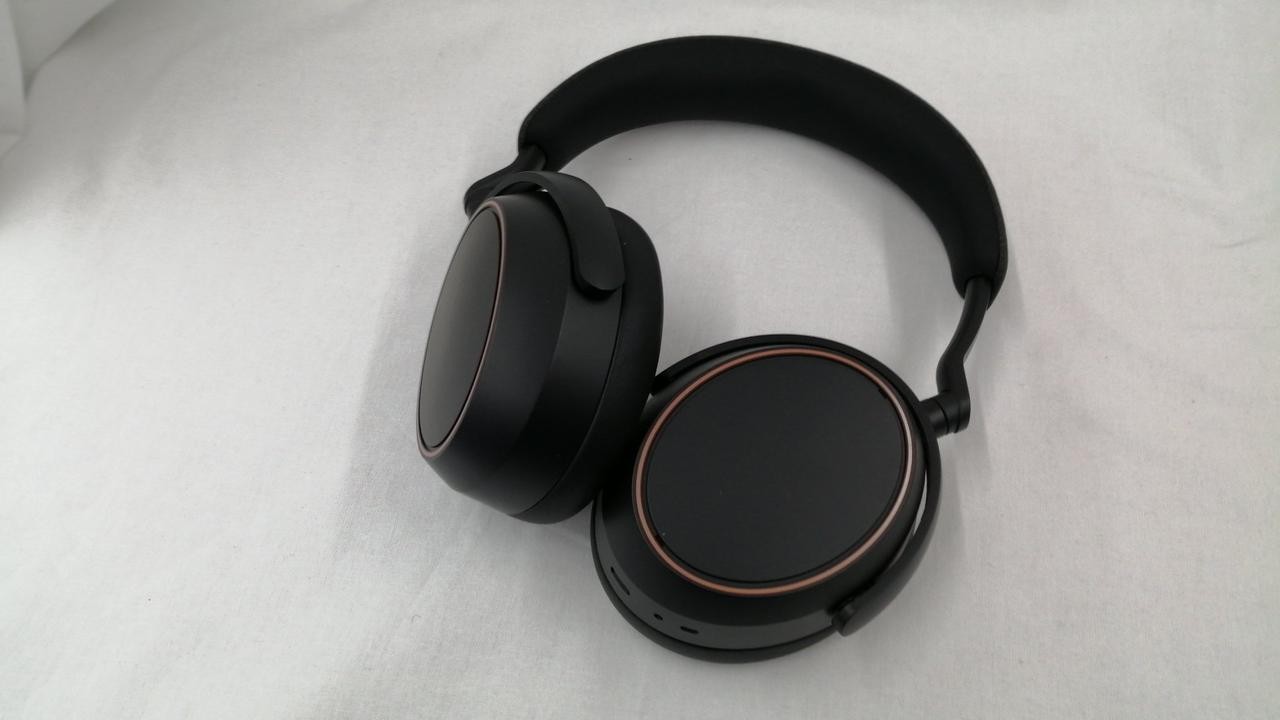 Pioneer SE-MX8-K On-Ear Headphones 45Ω 5Hz-40kHz Wired w/ Mic Black