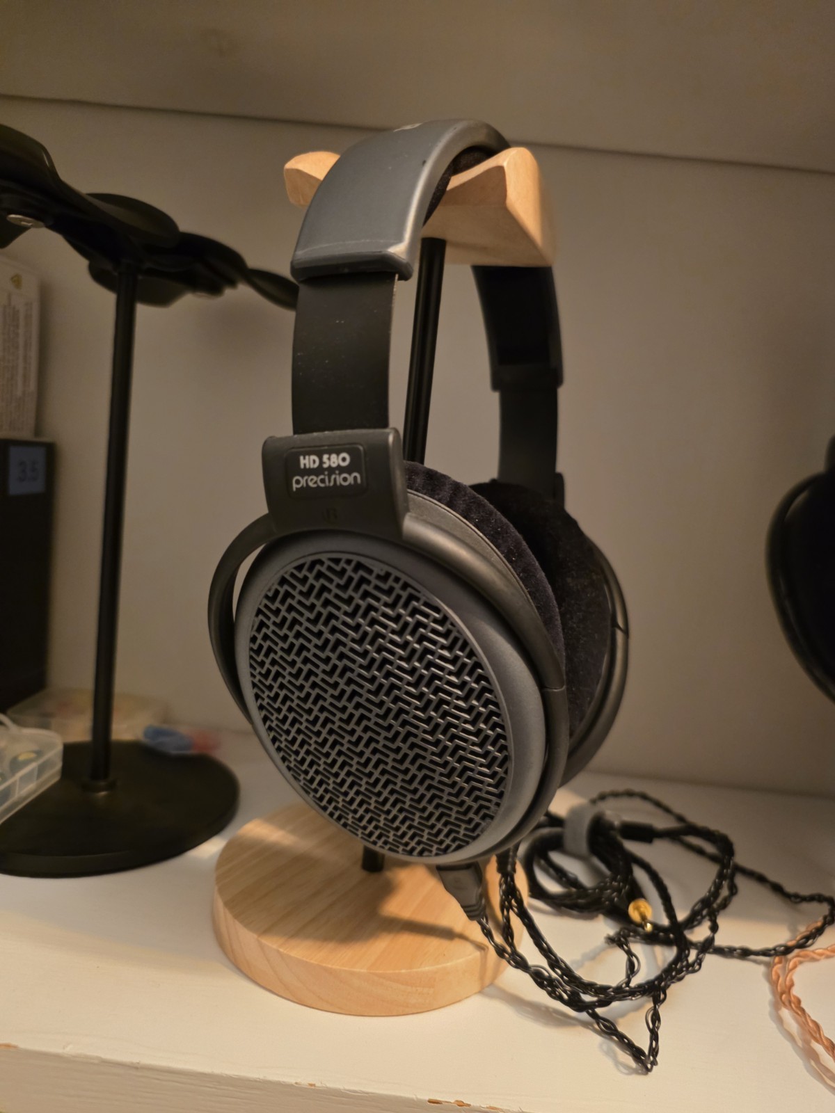 Sennheiser HD 580 Precision HiFi Open Back Wired Headphones, Adjustable Headband