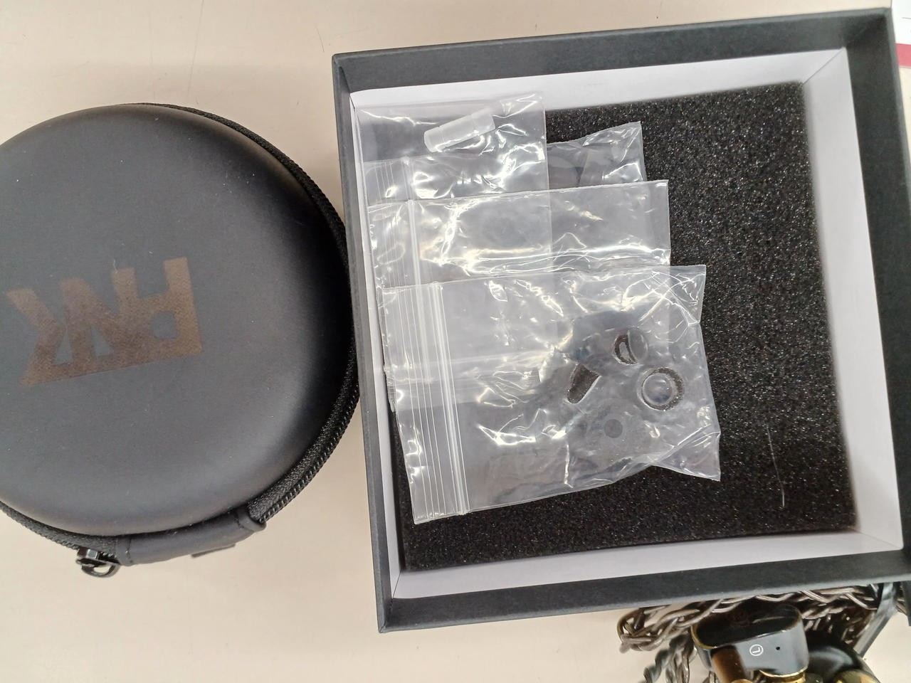 HI-UNIT 001-PNK Wired Earphone Pink In-Ear Headphones