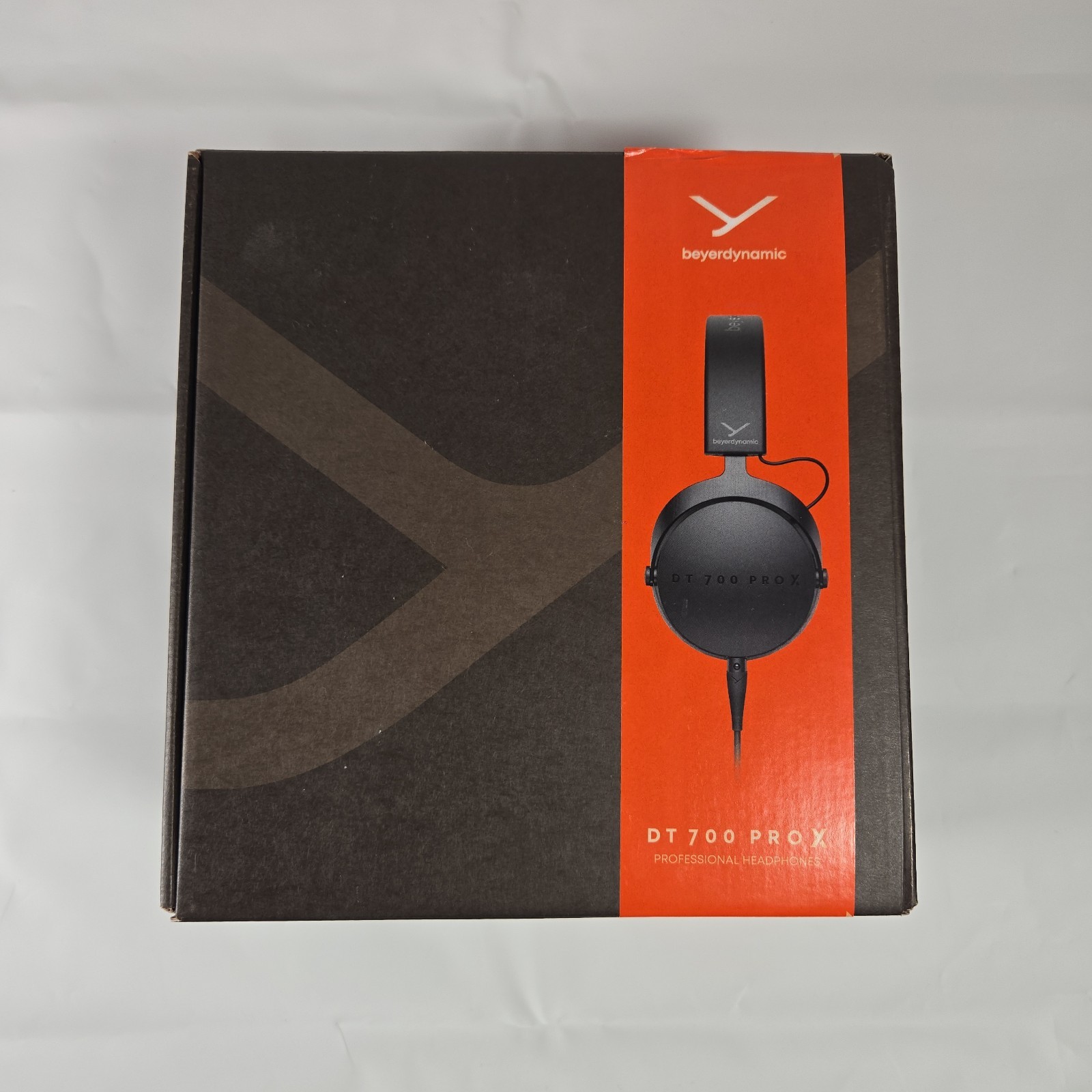 beyerdynamic DT 700 PRO X Studio/Reference Headphones-2 Cables/Manuals/Tested