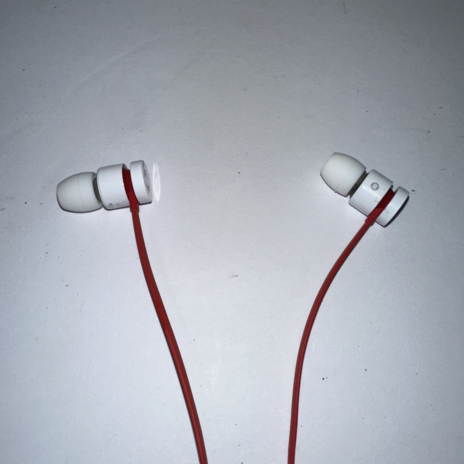 Beats by Dr. Dre urBeats In-Ear Headphones – Red/White✅️