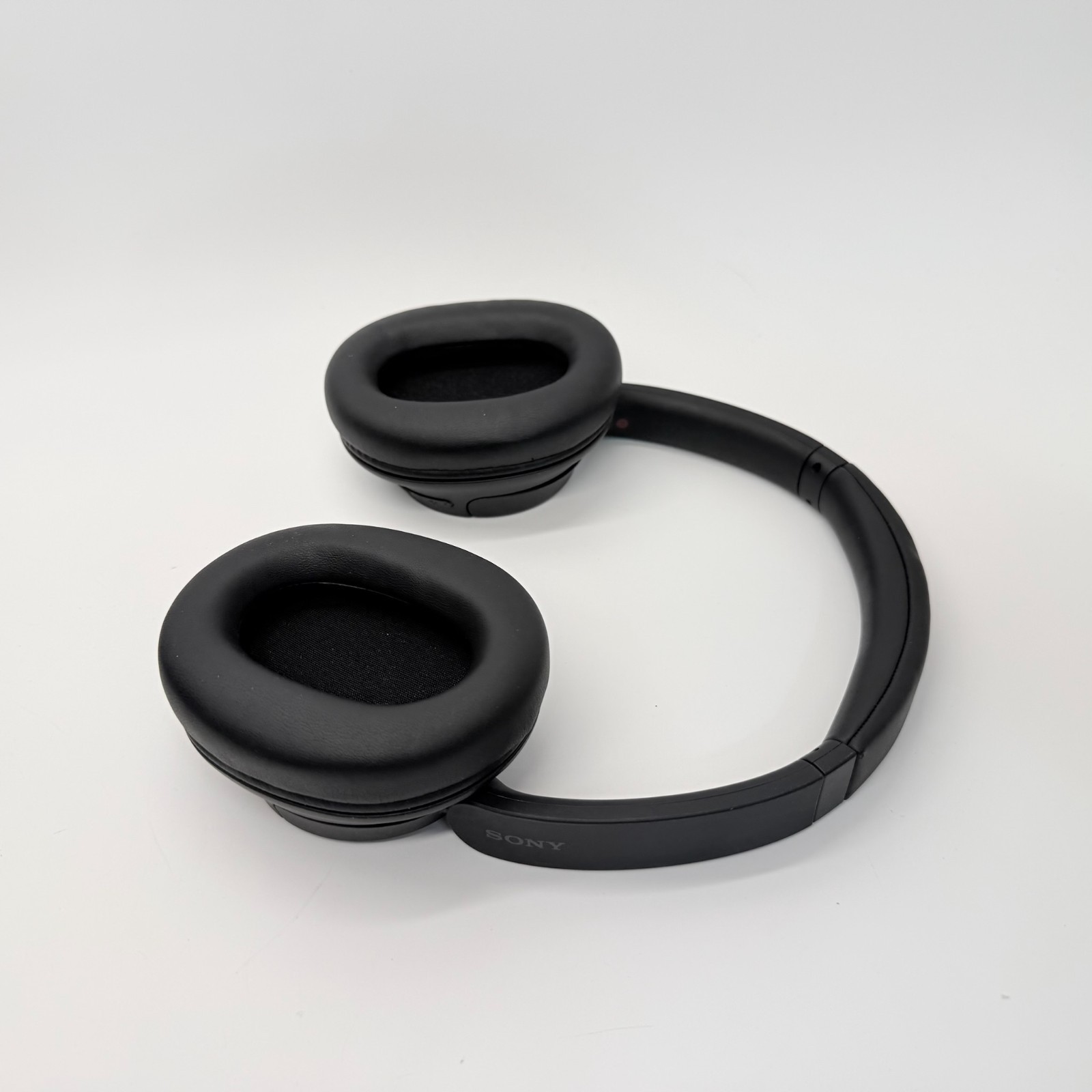 Sony WH-CH720N/B Noise Canceling Wireless Headphones WHCH720N – Black