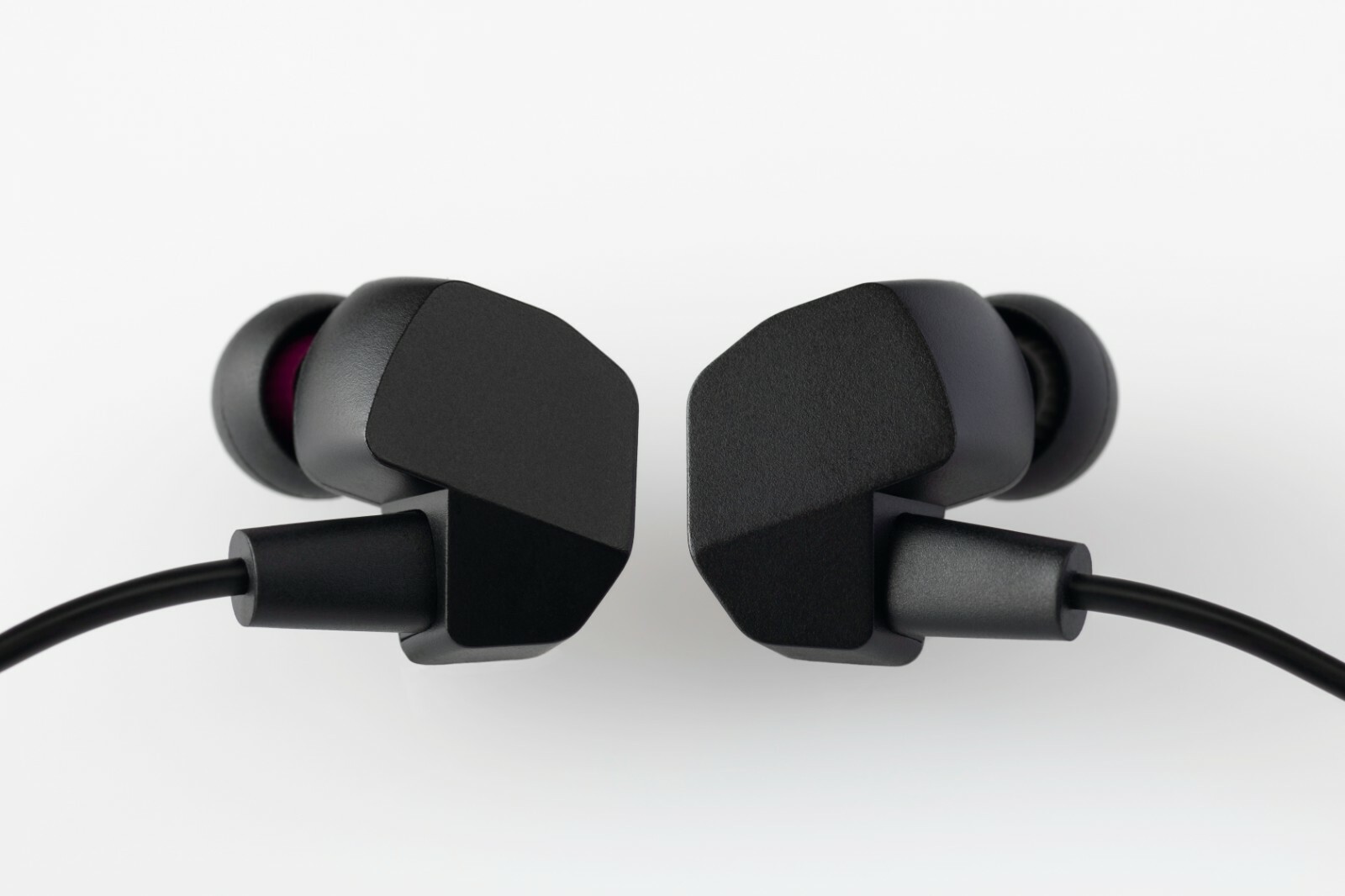 FINAL AUDIO VR3000 Earphones Headphones Earbuds with Mic for VR Gaming open box
