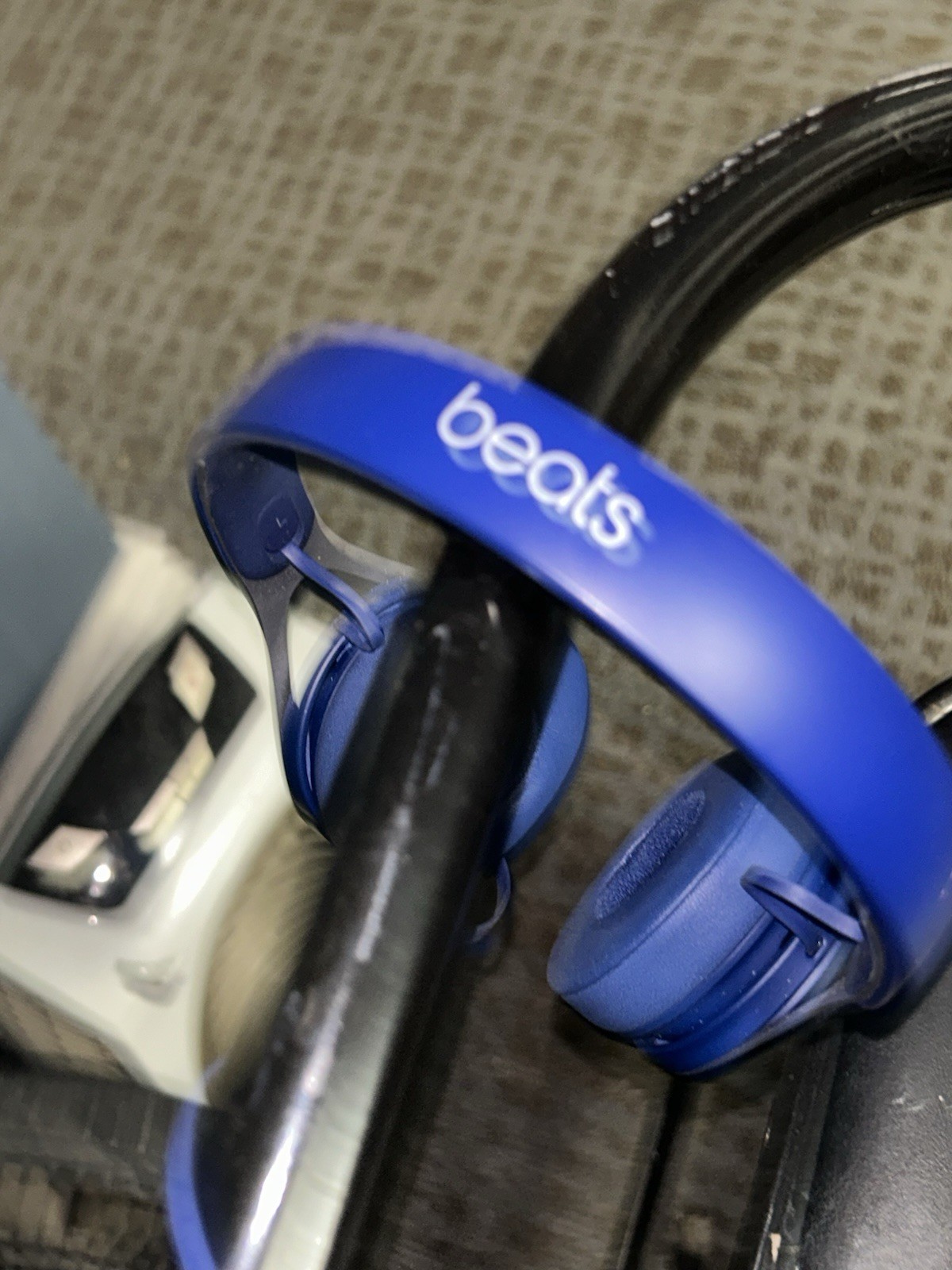 Beats By Dr. Dre ML9D2LLA Headphones – Blue