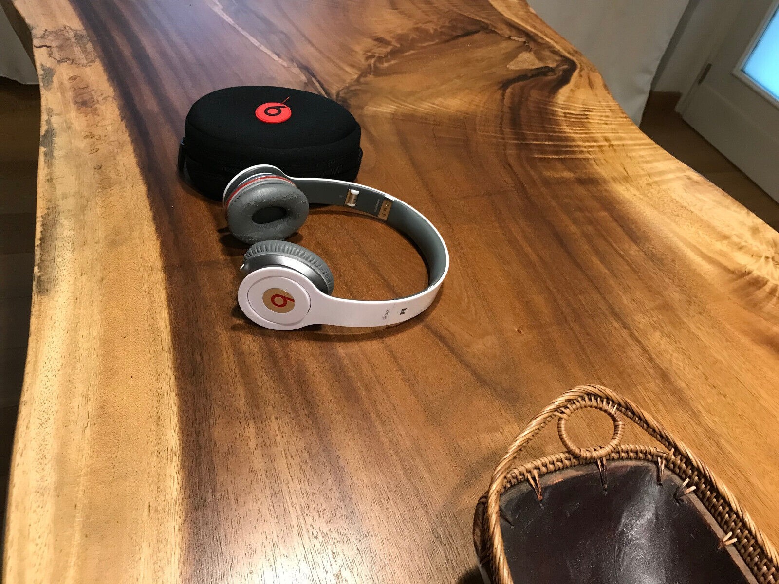 Beats By Dr. Dre – Beats By Dr. Dre Earphones & Headphones