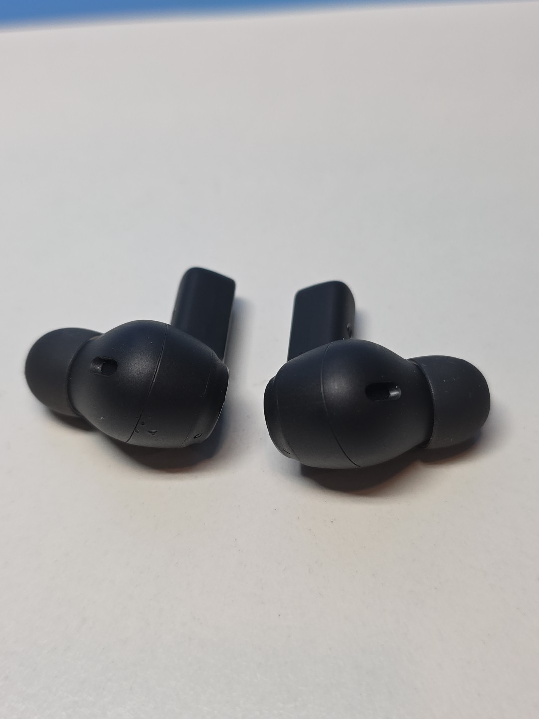 JBL Vibe Beam True Wireless Bluetooth Earbuds And Charging Case