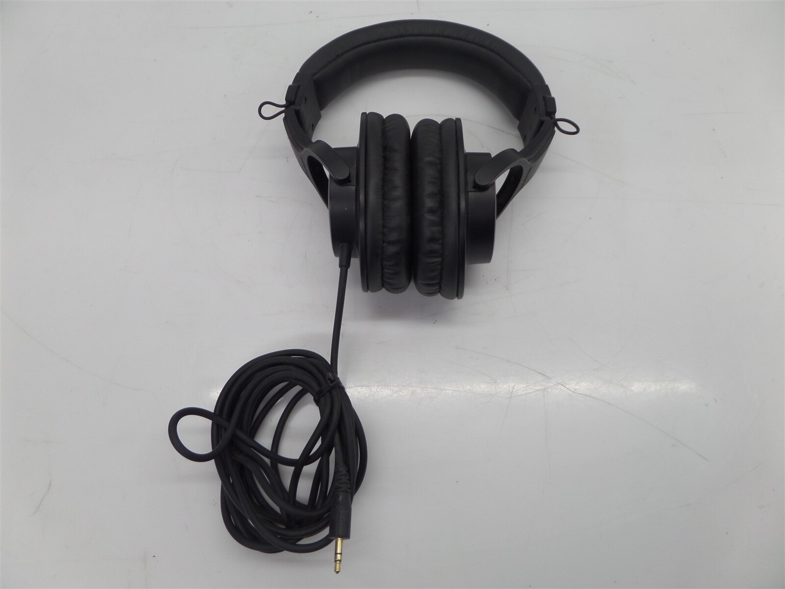 Audio-Technica ATH-M20x Professional Studio Monitor Headphones