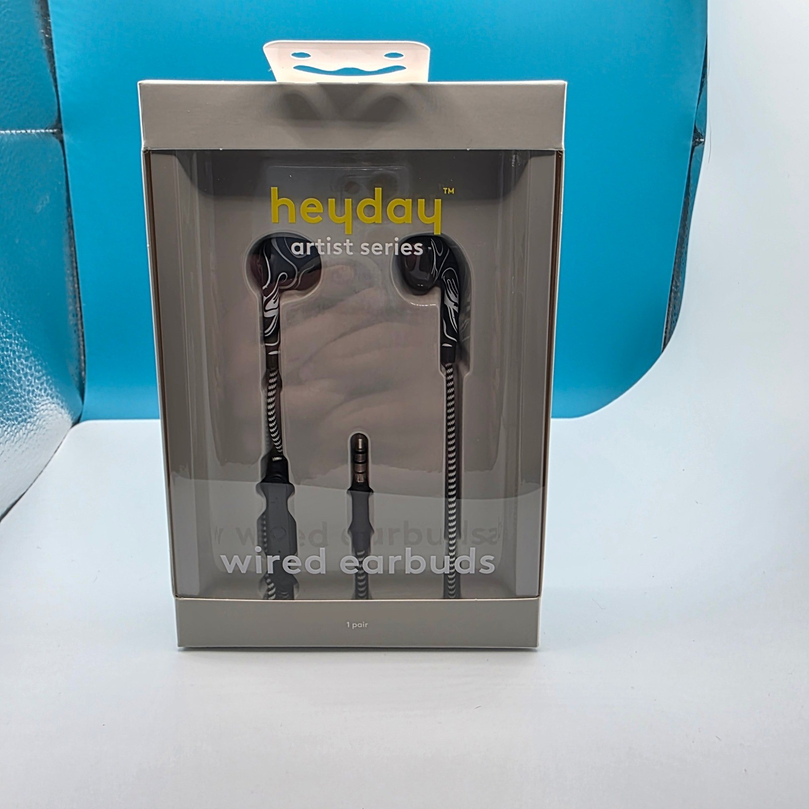 Heyday Artist Series Wired Earbuds Black White Pattern 3.5mm Aux Plug Microphone