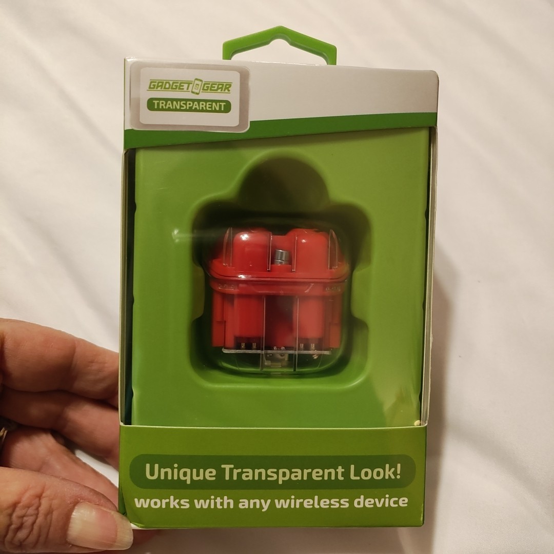 Gadget Gear Ear Pods new In Box Works With Any Wireless Device