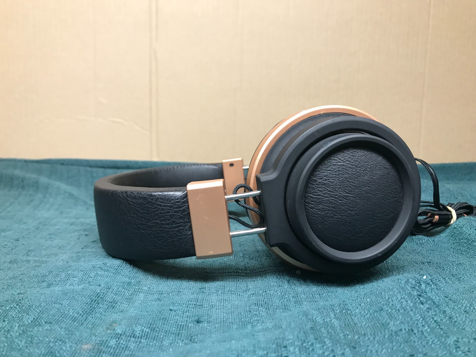 Headphones – Double – Headband – 3.5mm Jack – Ear Cup – Black/Brown – Tested