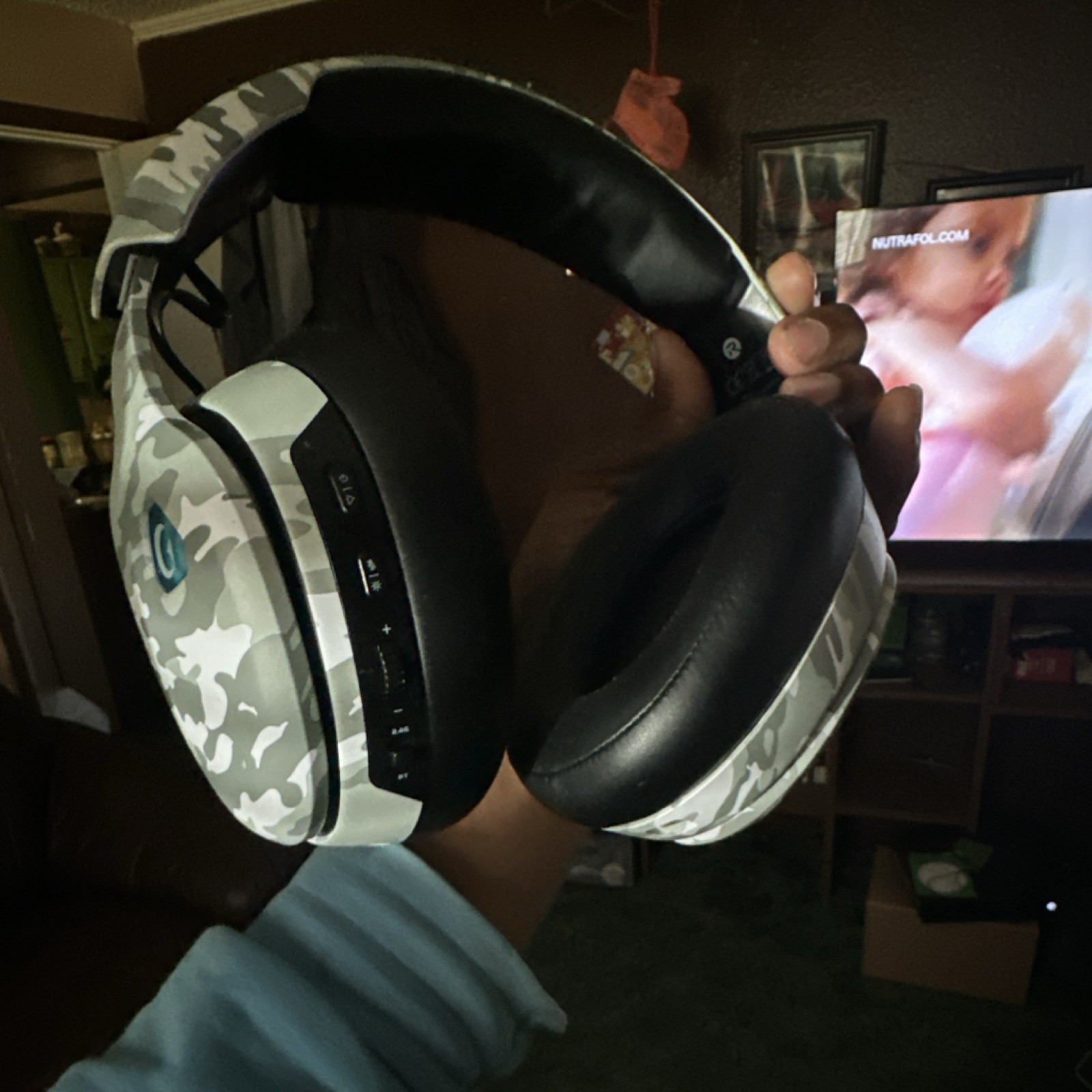 Camouflage Over-Ear Headband Headphones Gray White Black Ear-Cup (Over the Ear)