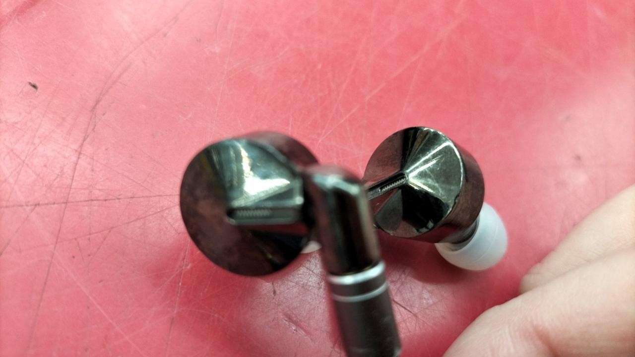 DUNU ZEN PRO In-Ear Earphones Black 4.9 in Frequency Response