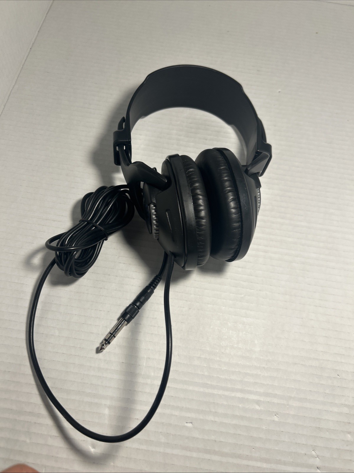 Coby CV195 Headband Headphones – Black