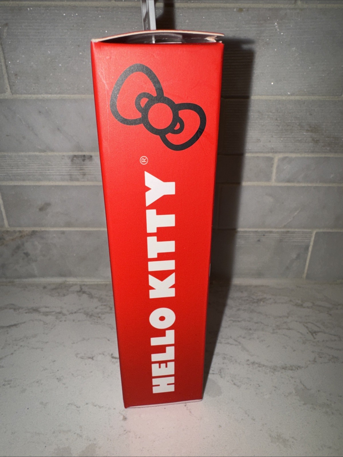 Hello Kitty Sanrio Bluetooth Wireless Earbuds W/Charging Case New In Box