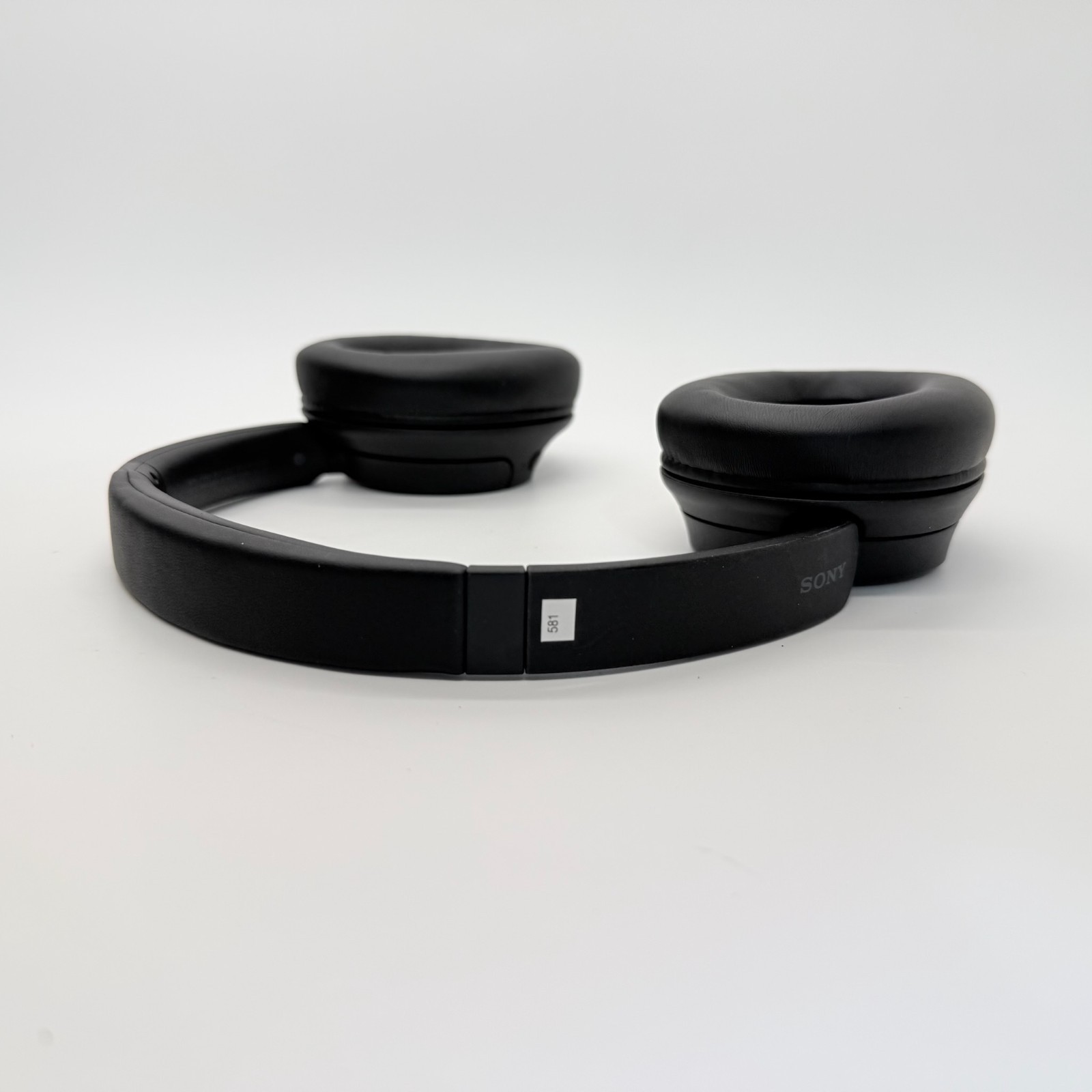 Sony WH-CH720N/B Noise Canceling Wireless Headphones WHCH720N – Black