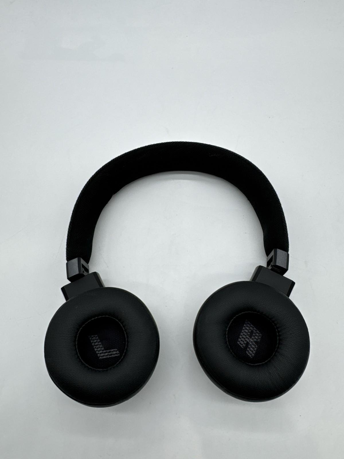 JBL Live 675NC Wireless On-Ear Headphones Noise Cancelling BT 5.3 Black (7)