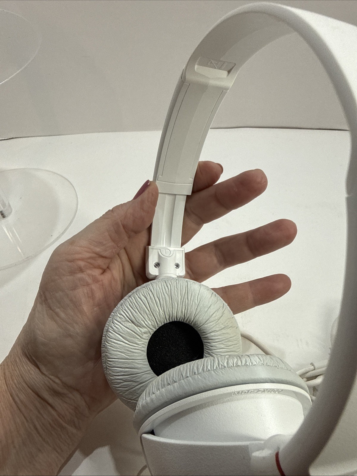 Sony Headphones MDR-ZX110 Audio Headband White 3.5mm Jack Tested