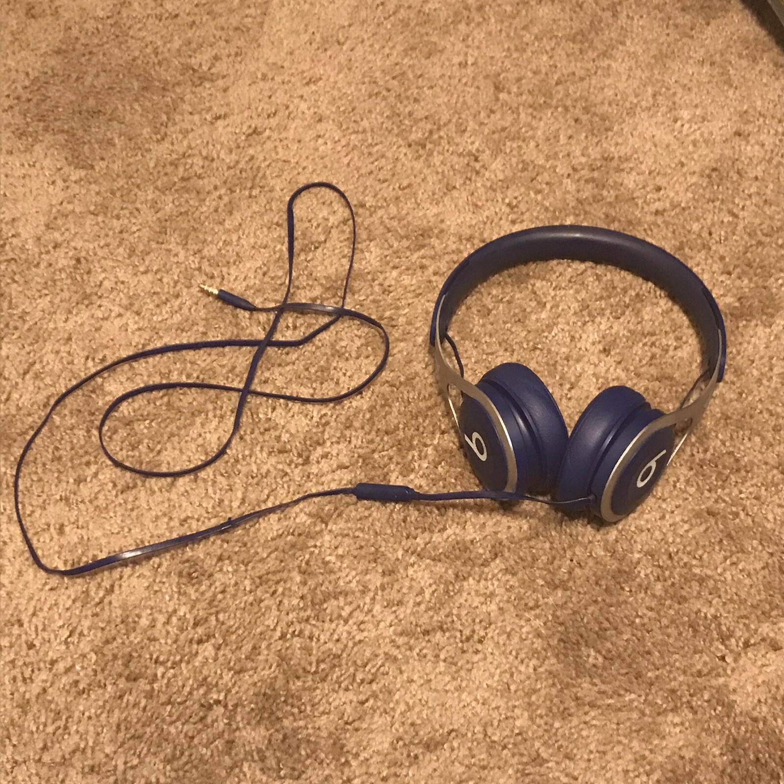 Beats By Dr. Dre ML9D2LLA Headphones – Blue