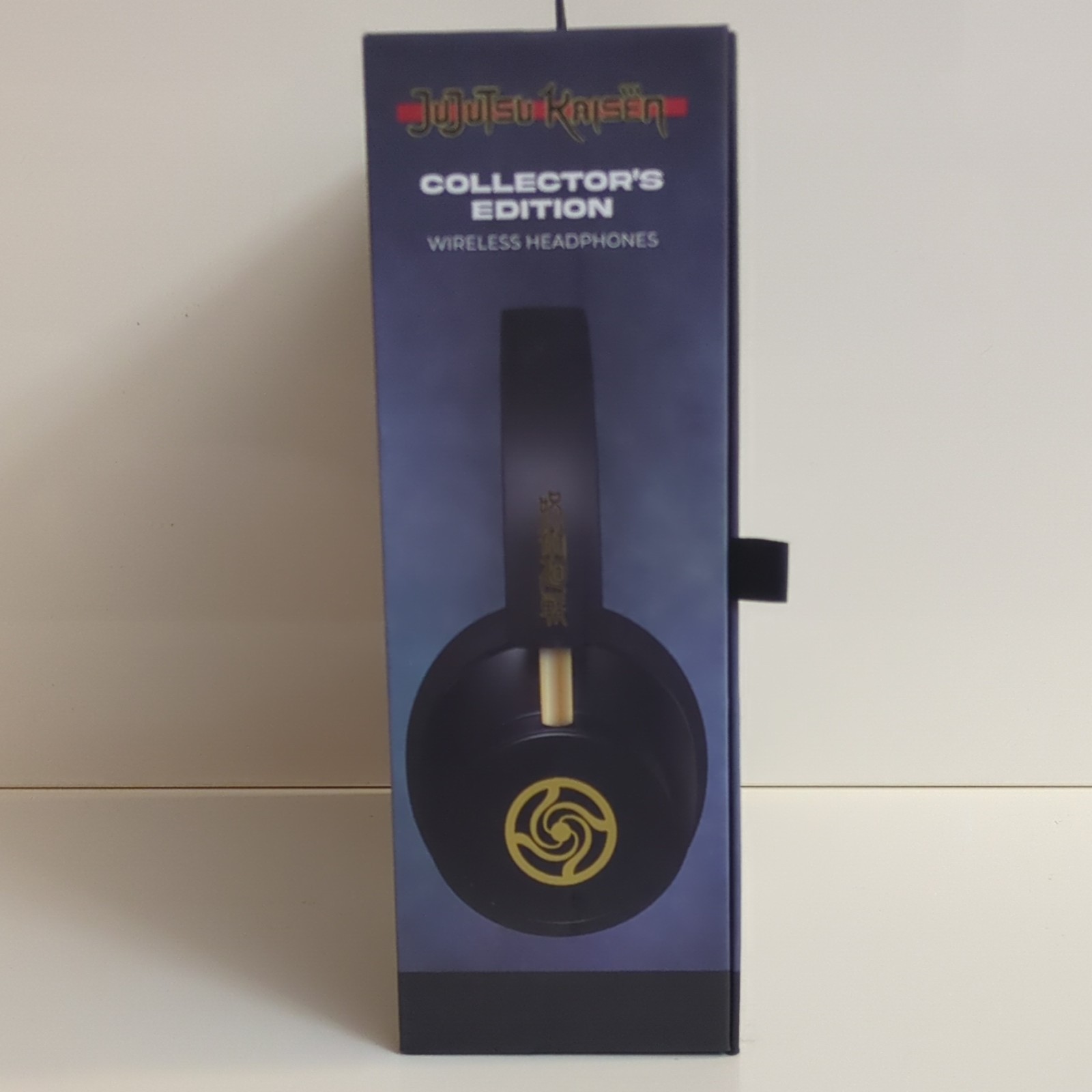 CultureFly Jujutsu Kaisen Wireless Headphones Bluetooth Mic Touch Black Yellow