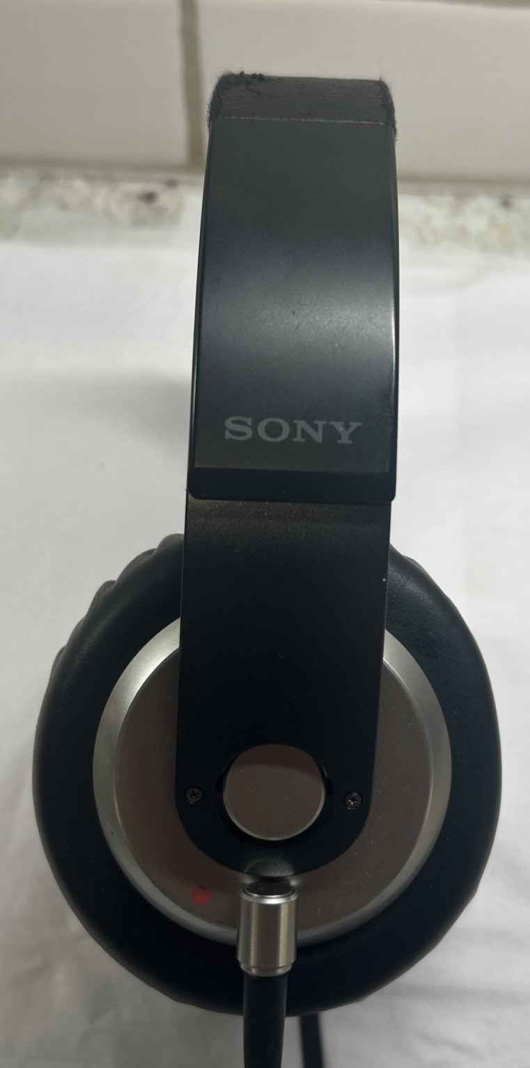 VTG Black Sony MDR-XB500 Extra Bass Closed-Back Wired Stereo Headphones – Tested