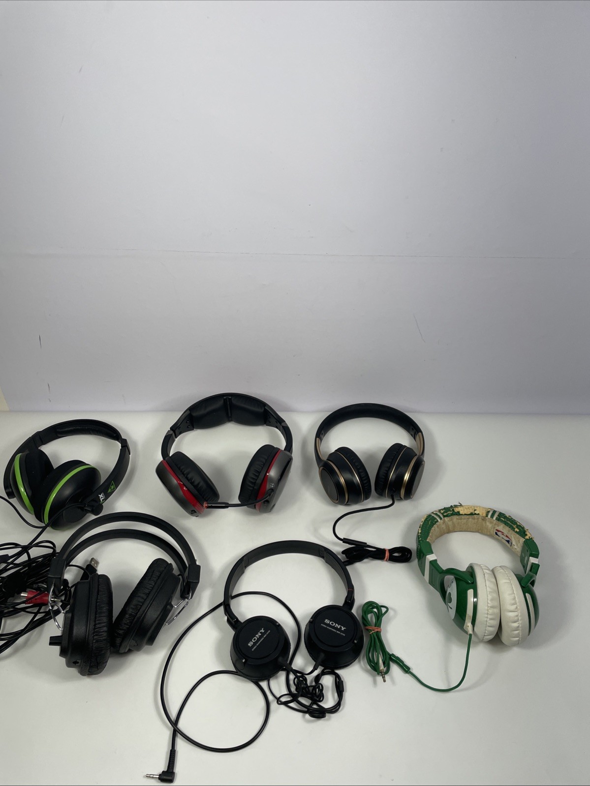 Lot Of Assorted Brands Types & Condition Headphones Used – (LOT OF 6) Working