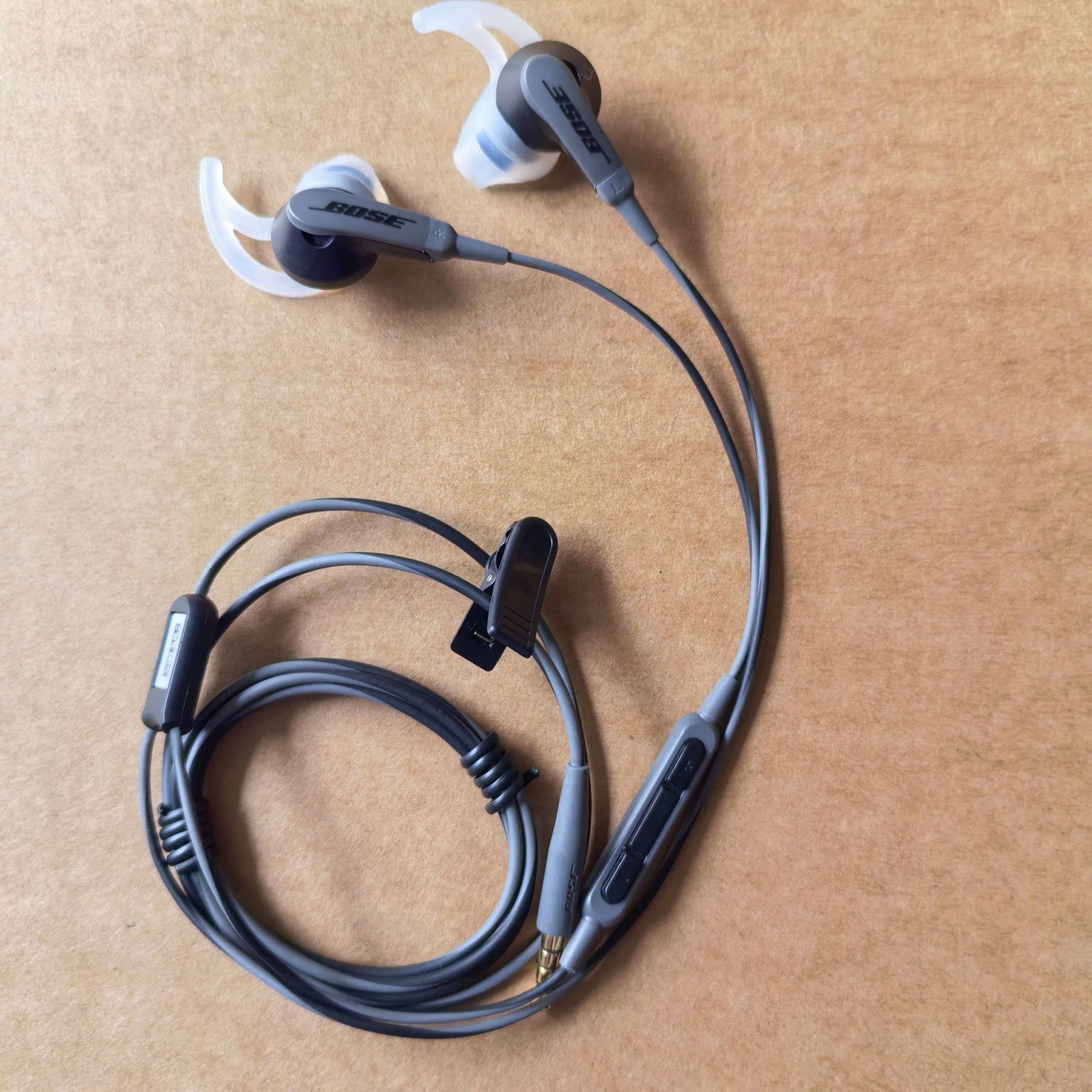 Original Bose SoundSport In-Ear Earphones Headset 3.5mm plug Charcoal Black