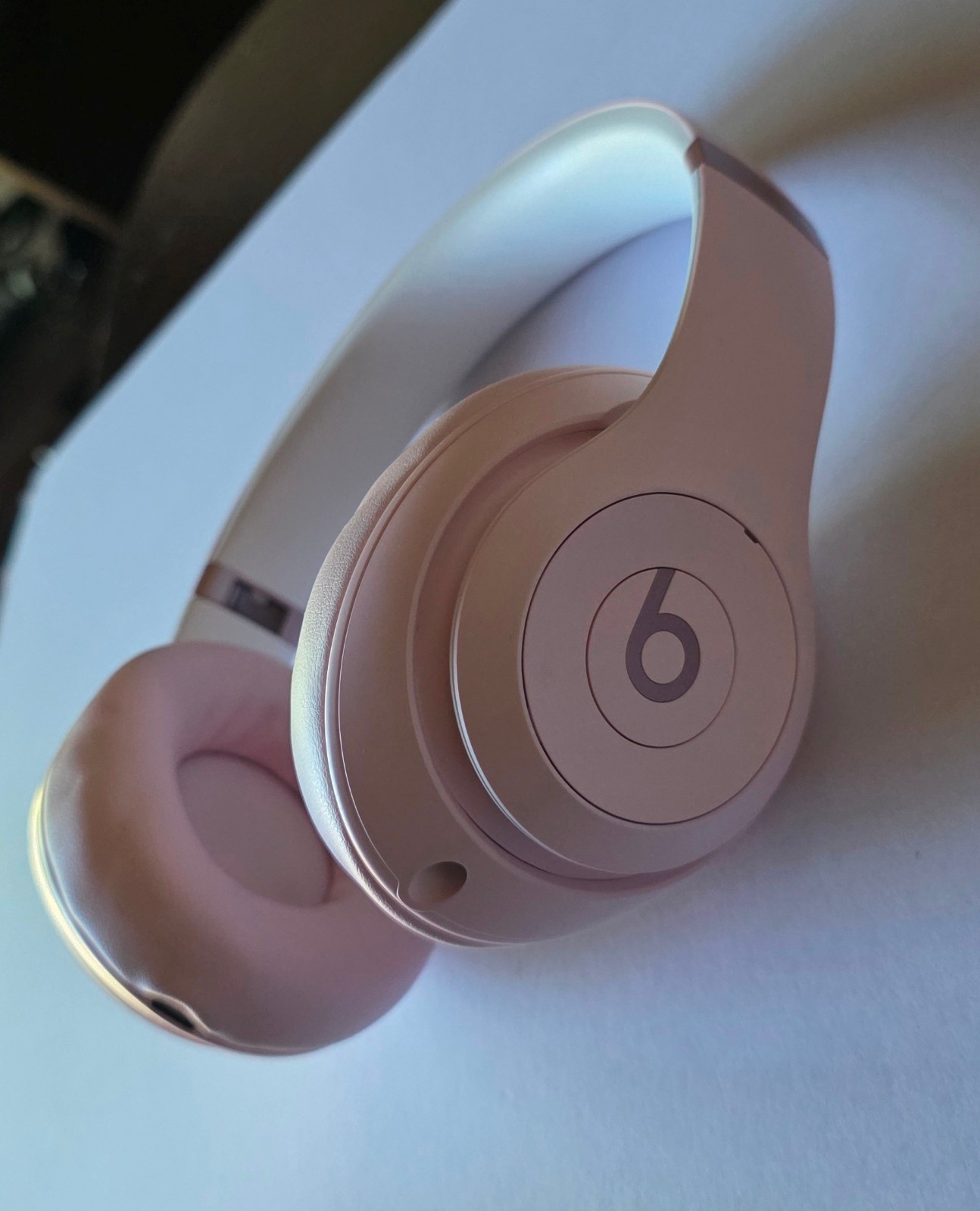 Unused Original Pink Beats Studio Pro Wireless NC Headphones ME2E4LL/A in Bulk P