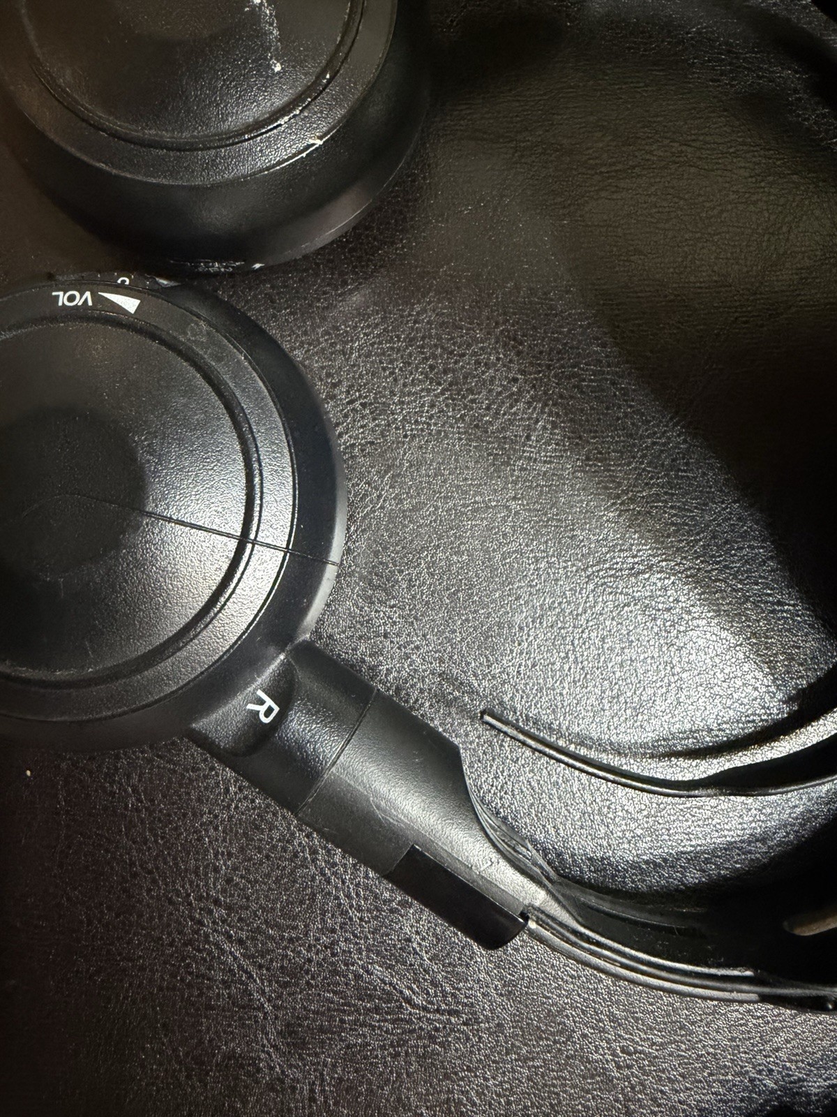 Honda Odyssey – Rear Entertainment Wireless On-Ear Headphones