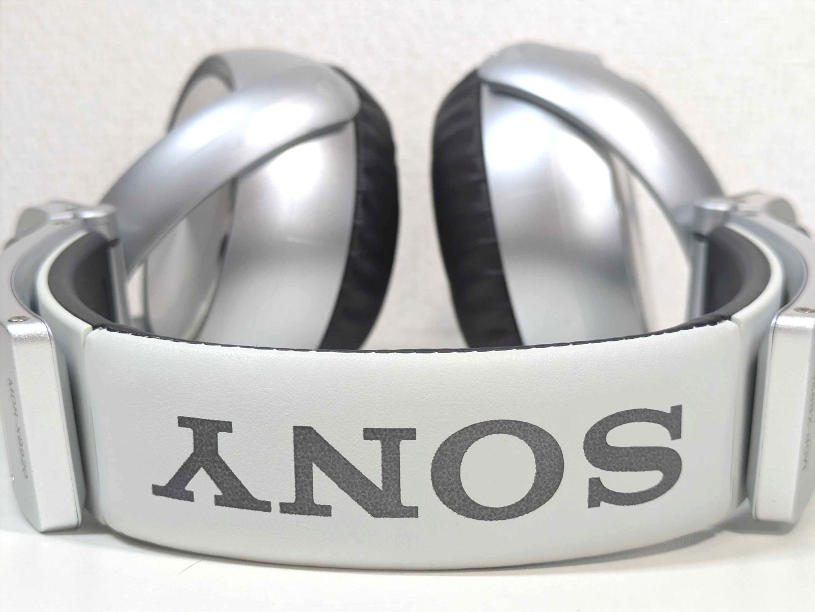 【NEAR MINT+】SONY MDR-XB920 EXTRA BASS Silver 50mm Driver Stereo Headphones JAPAN