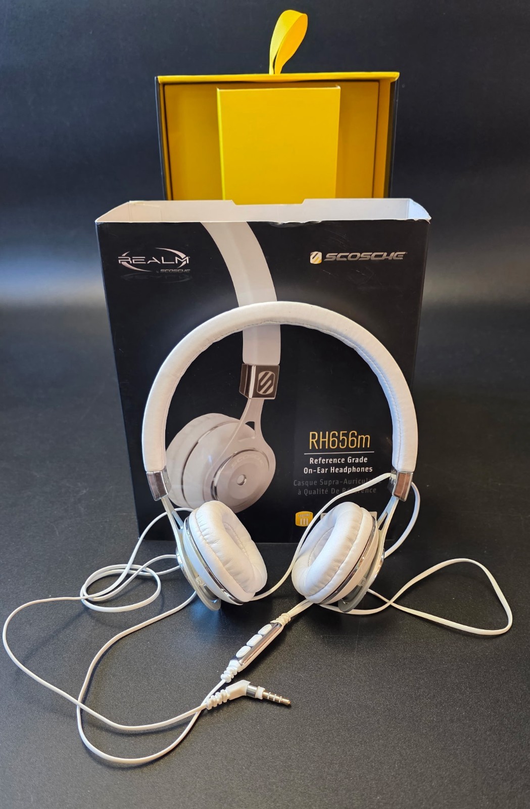 Realm Scosche RH656M Reference Grade On-Ear HeadPhones