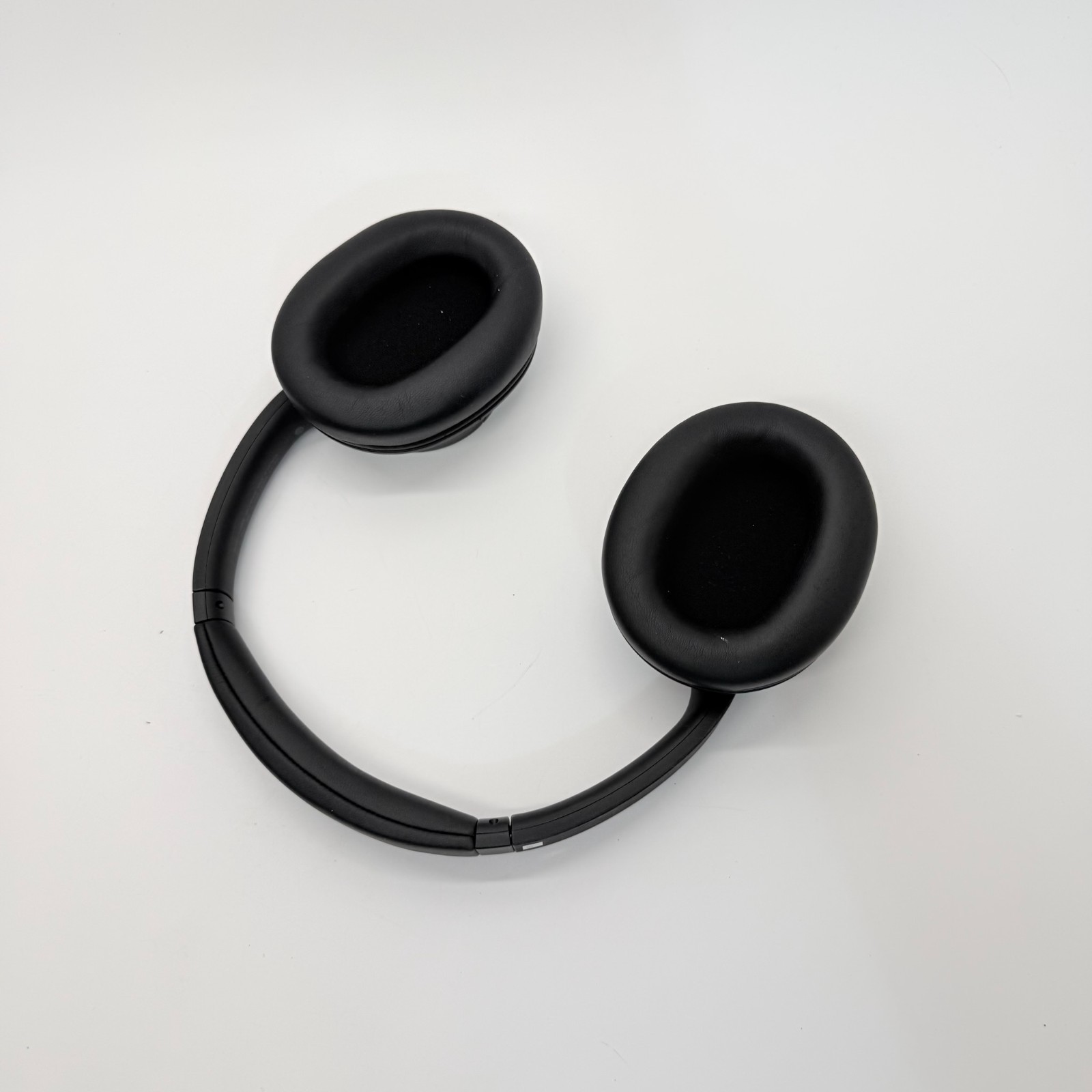 Sony WH-CH720N/B Noise Canceling Wireless Headphones WHCH720N – Black