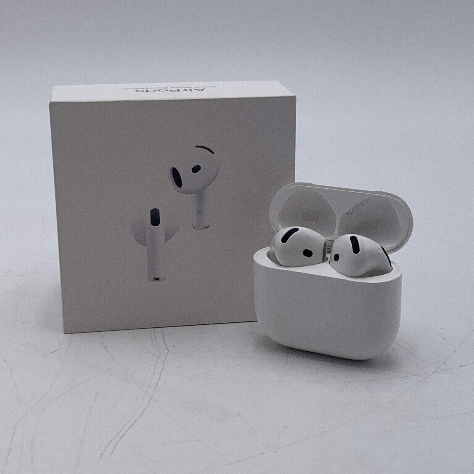Apple AirPods 4th Gen ANC MagSafe Charging Case / A3055 A3056 A3059 MXP93LL/A