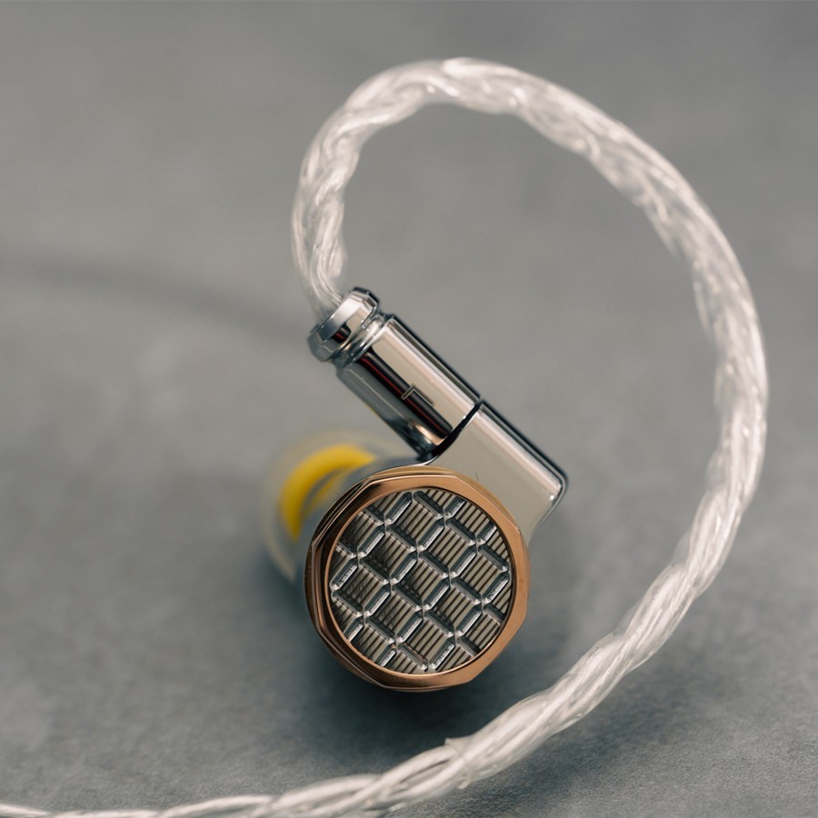 Fiio OAK NANO Diaphr Diaphragm Dynamic Earphones 0.78 2pin Titanium Metal Cavity