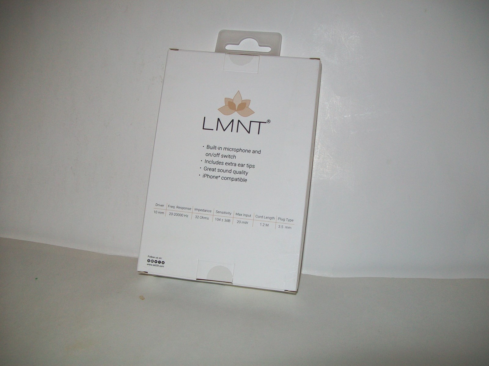 LMNT Stereo Earphones Noise Isolation With In-Line Microphone Black/Orange New
