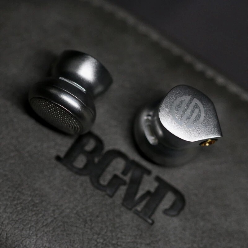 BGVP DX6 Bass Metal Flat Head Plug Earburd In Ear Earphone Super Bass Music Mmcx