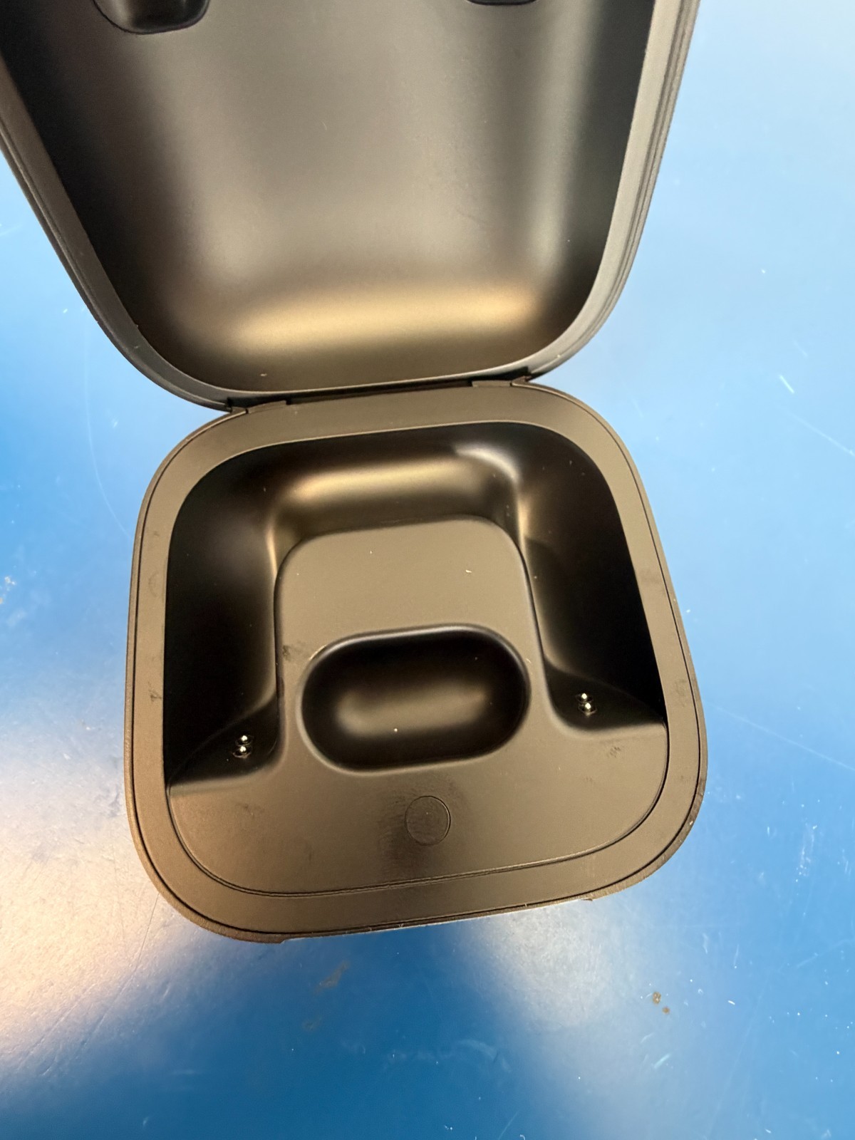 REPLACEMENT CASE Beats Powerbeats Pro Totally Wireless In Earphones MY592LL/A