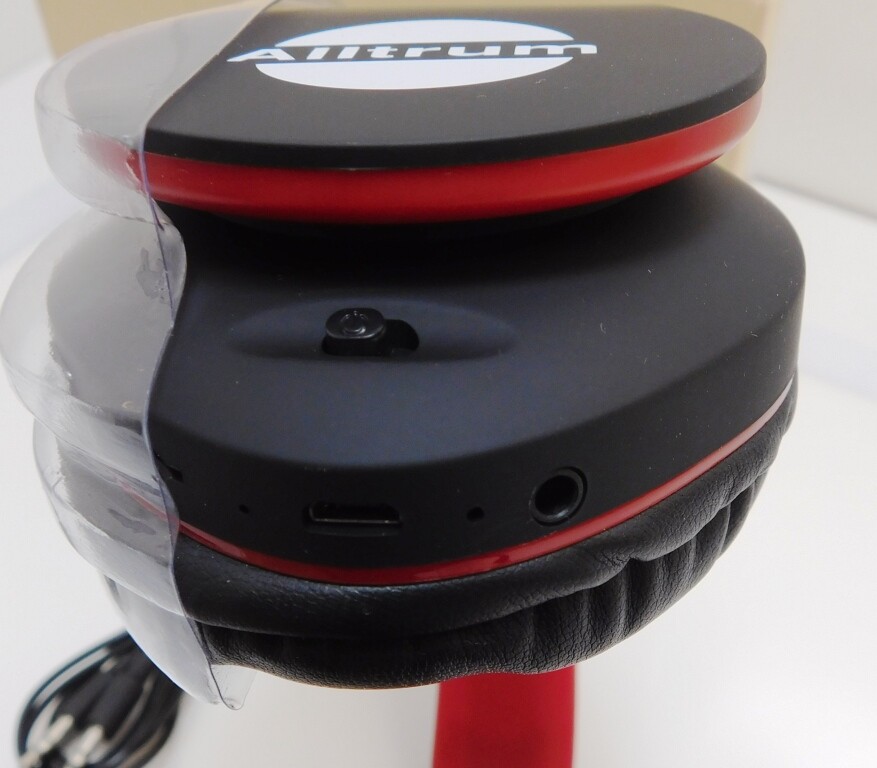 Alltrum Wireless Bluetooth / FM Stereo Radio Over-Ear Headphones Red and Black