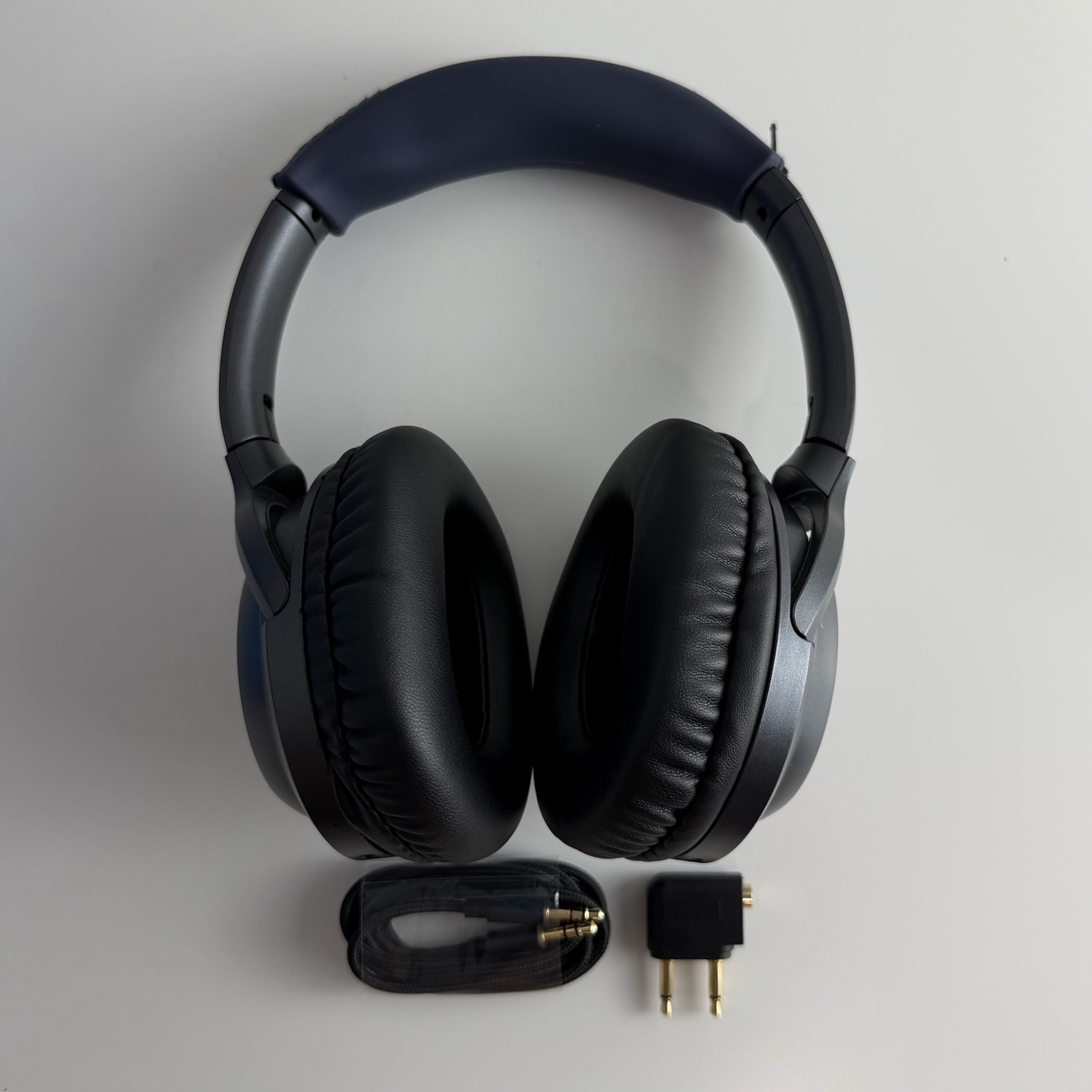 Brookstone Airphones Wireless Noise Cancelling Headphones BKH928