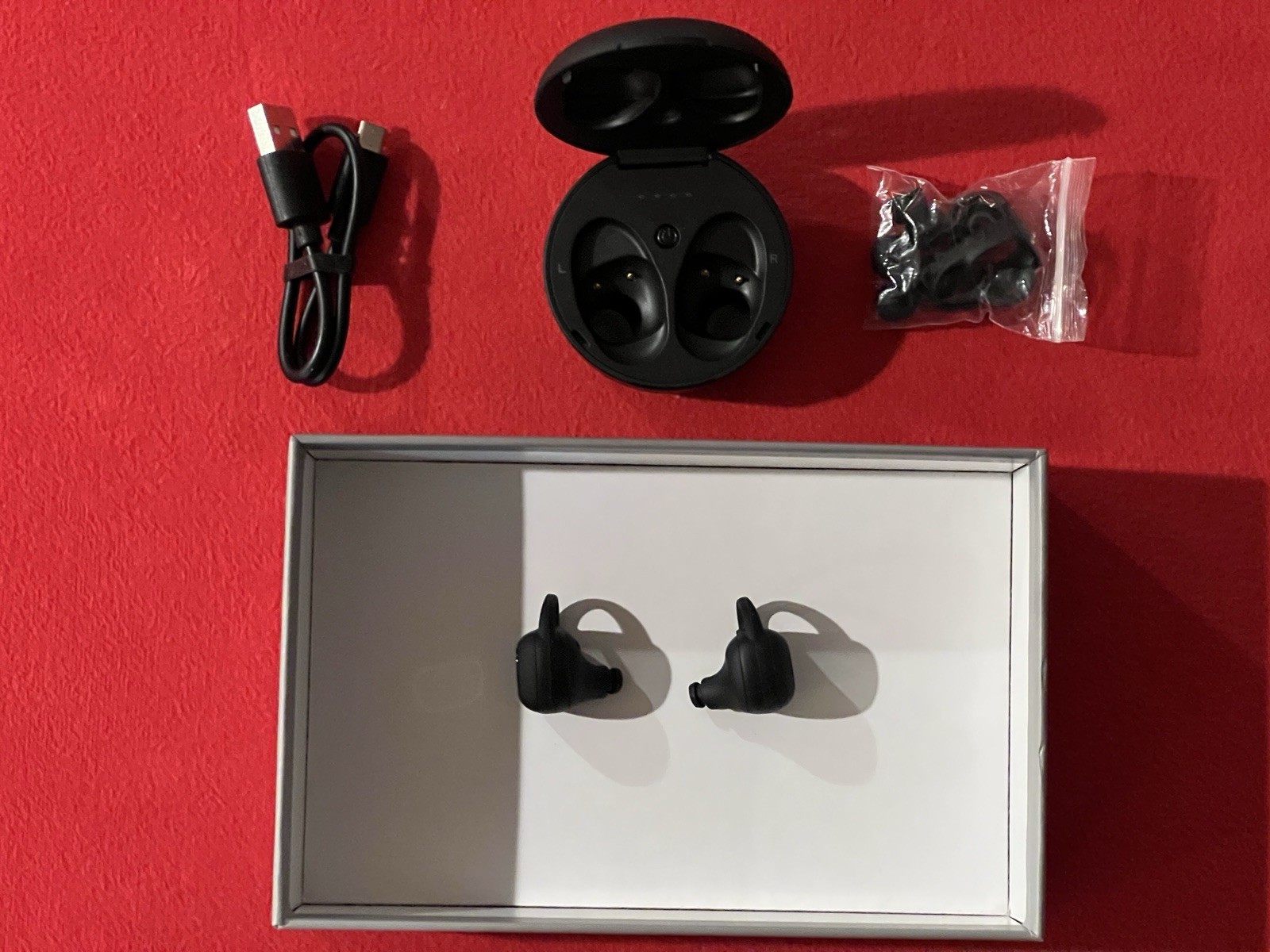 xFyro Aria True Wireless Earbuds—BT 5.0—IP67—Google/Siri—Never Used—Open Box