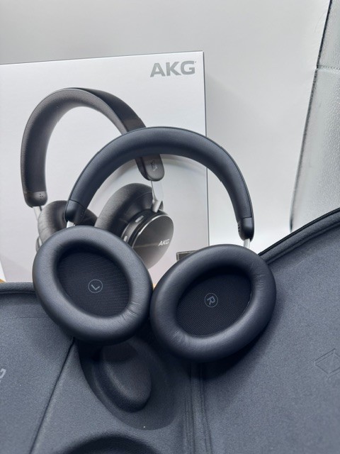 Brand New AKG N9 HYBRID True Adaptive Noise Cancelling Wireless Headphones 100H