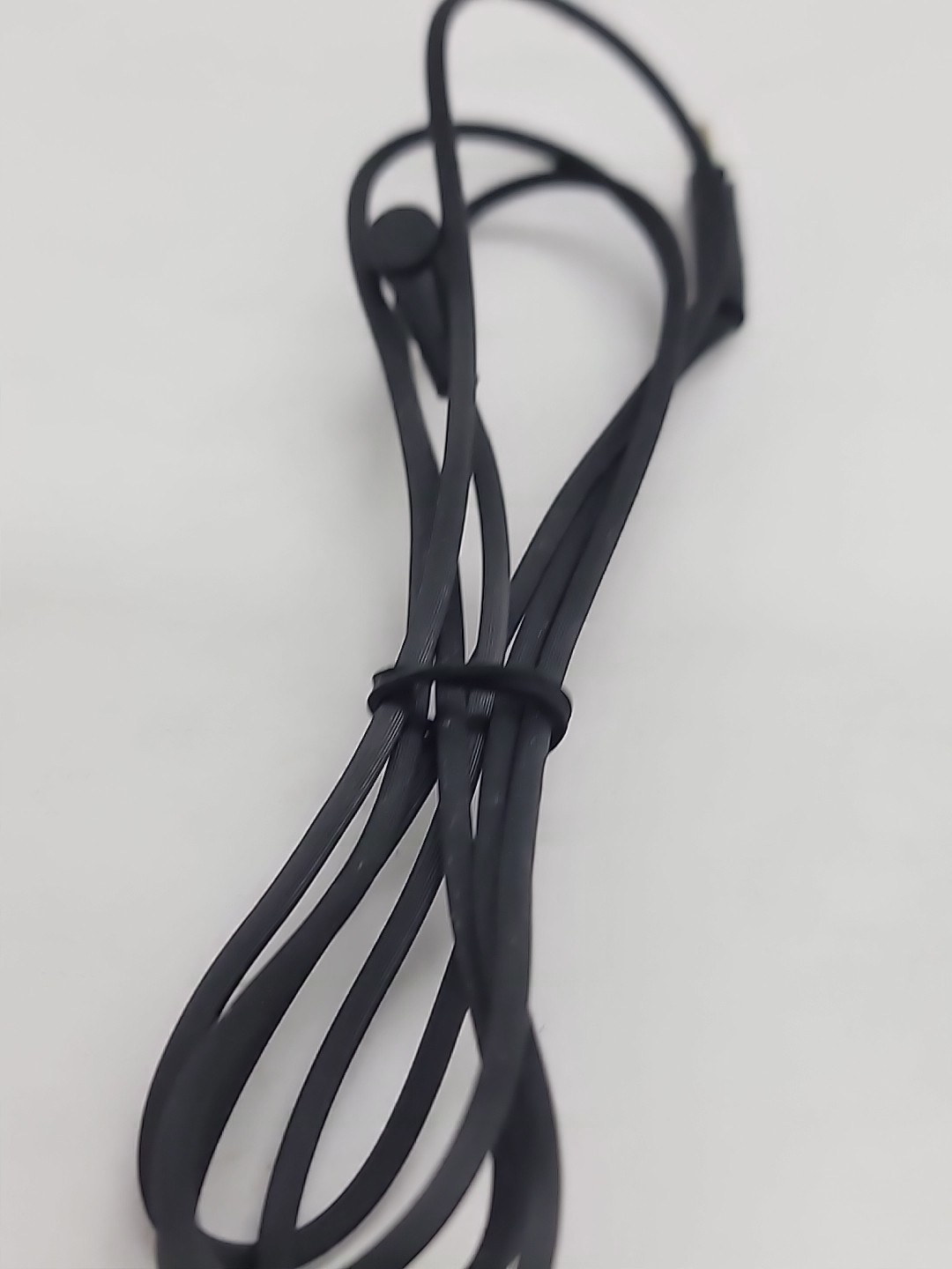 Genuine Sennheiser Audio Cable 3.5mm-2.5mm Jack for HD 450BT Black