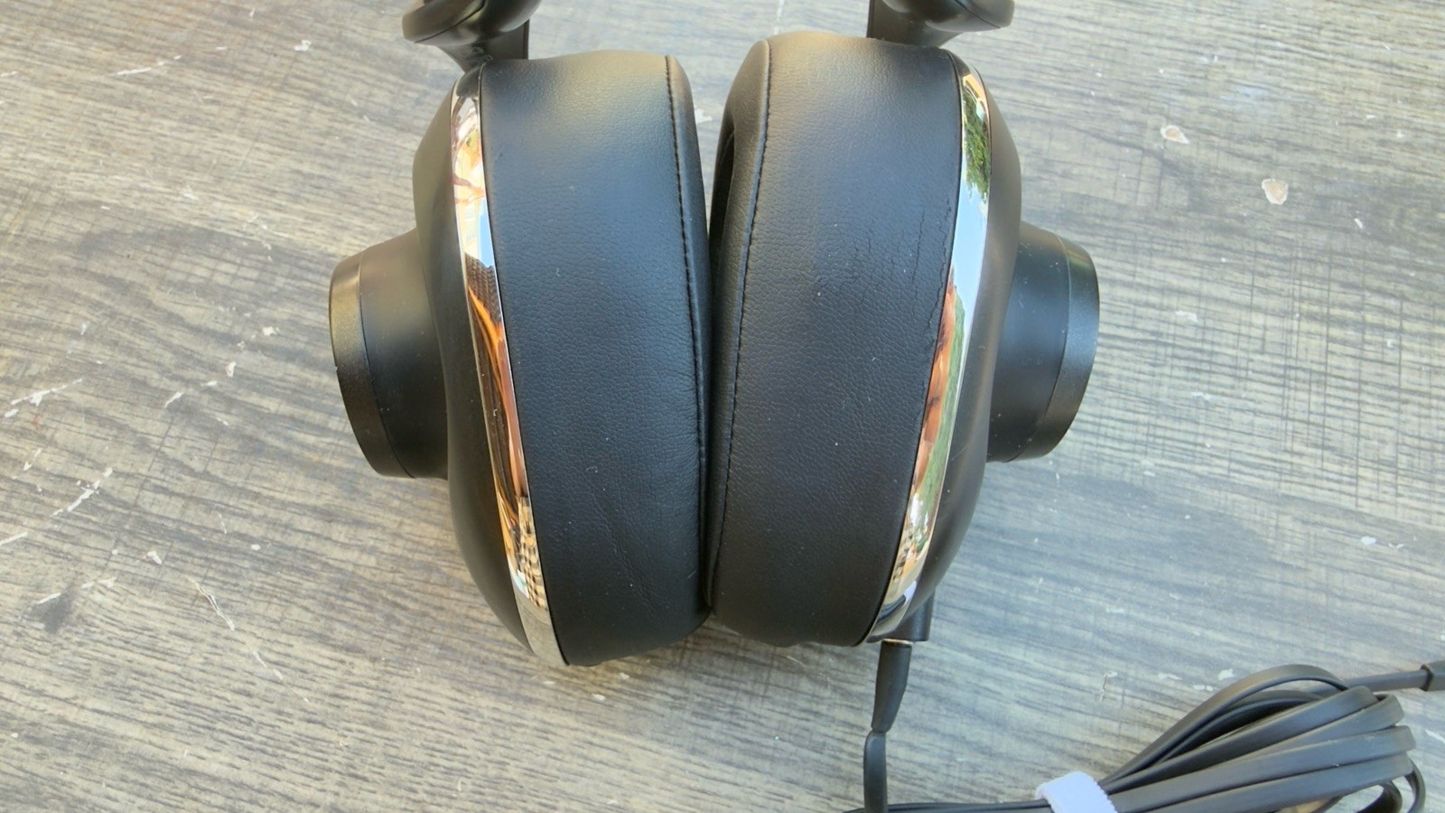 Blue LOLA Black Hi-Fi Headphones