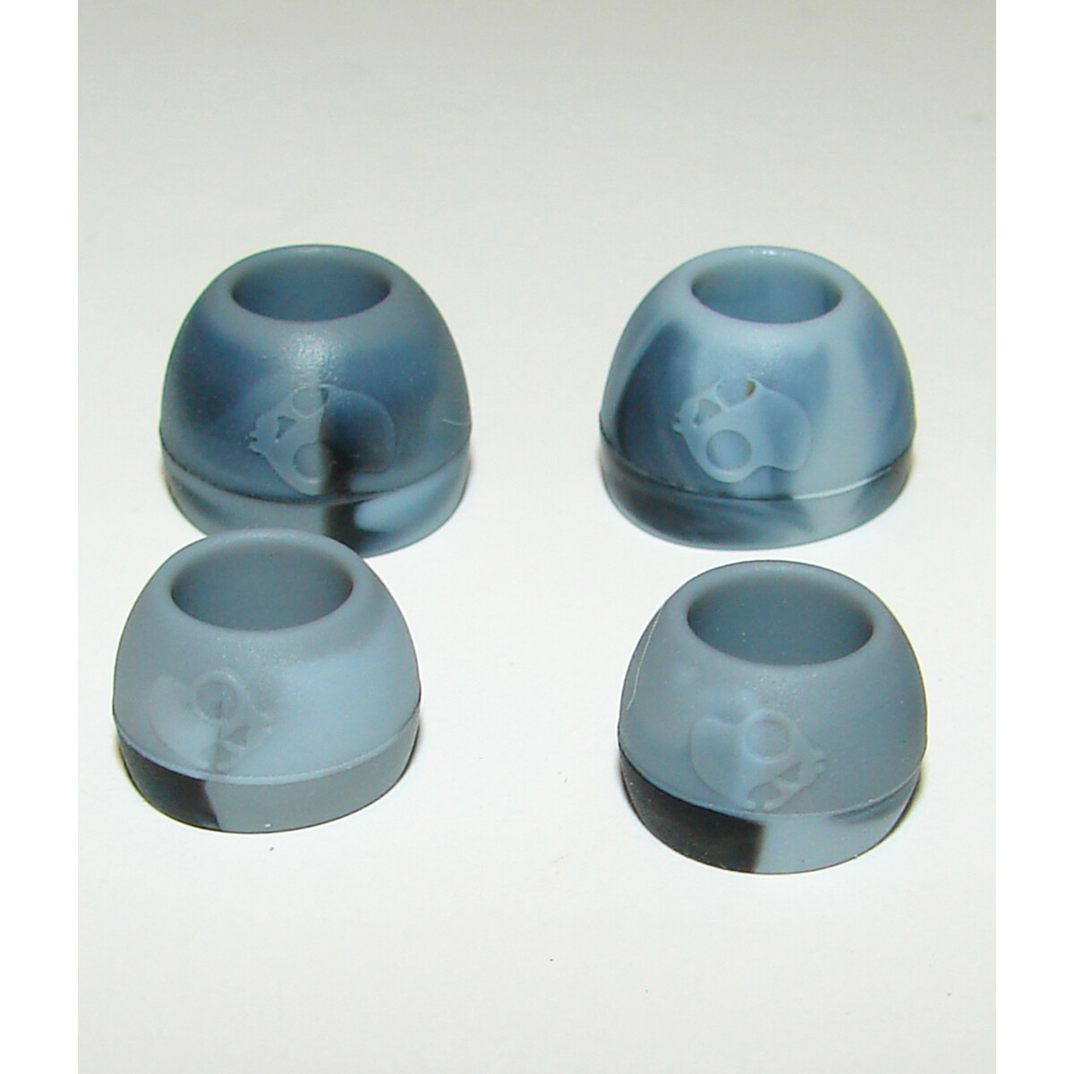 2 pair Original Skullcandy Earphones buds tips gels grey and two tone all sizes