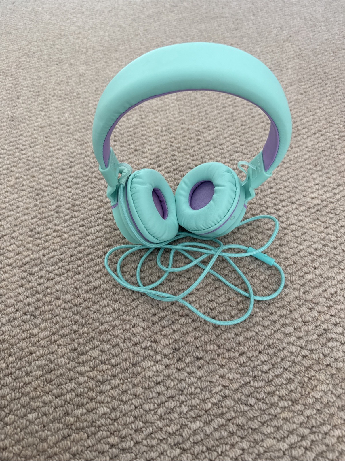Mint Green And. Purple Wired On-Ear Headphones With 3.5mm Jack – Lightly Used.