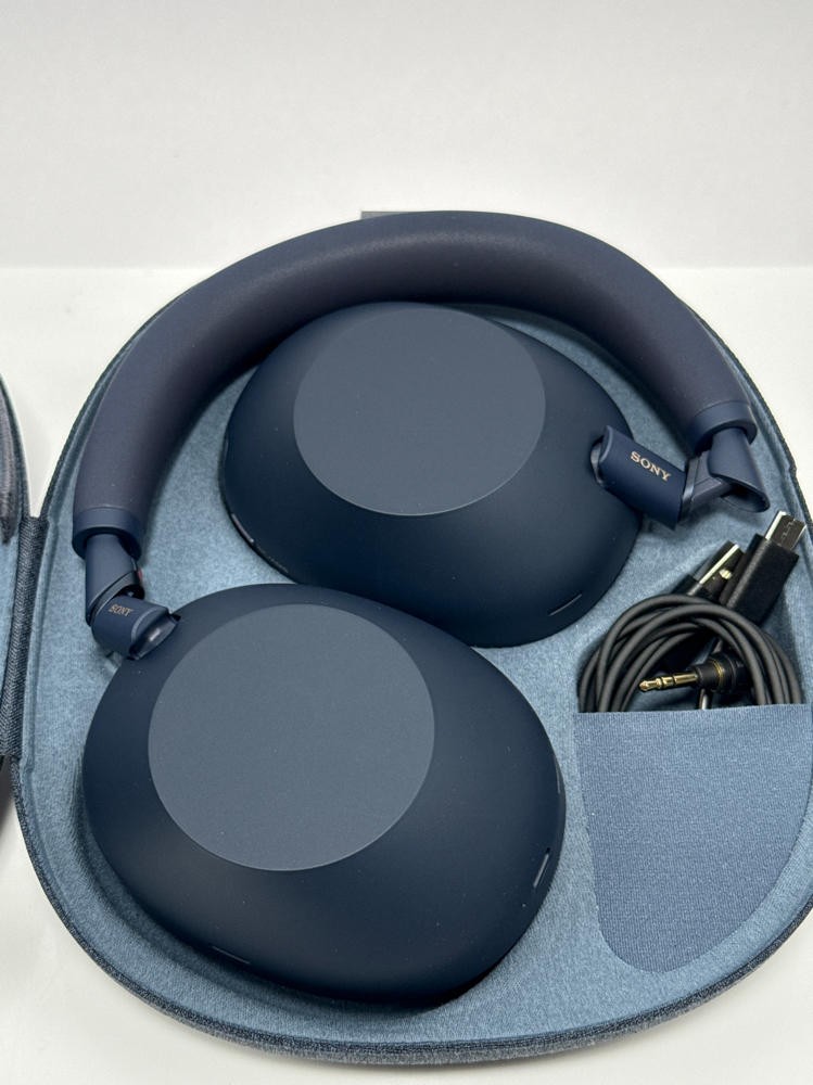 Sony WH-1000XM6 Noise Canceling Wireless Headphones 30hr Battery Midnight Blue