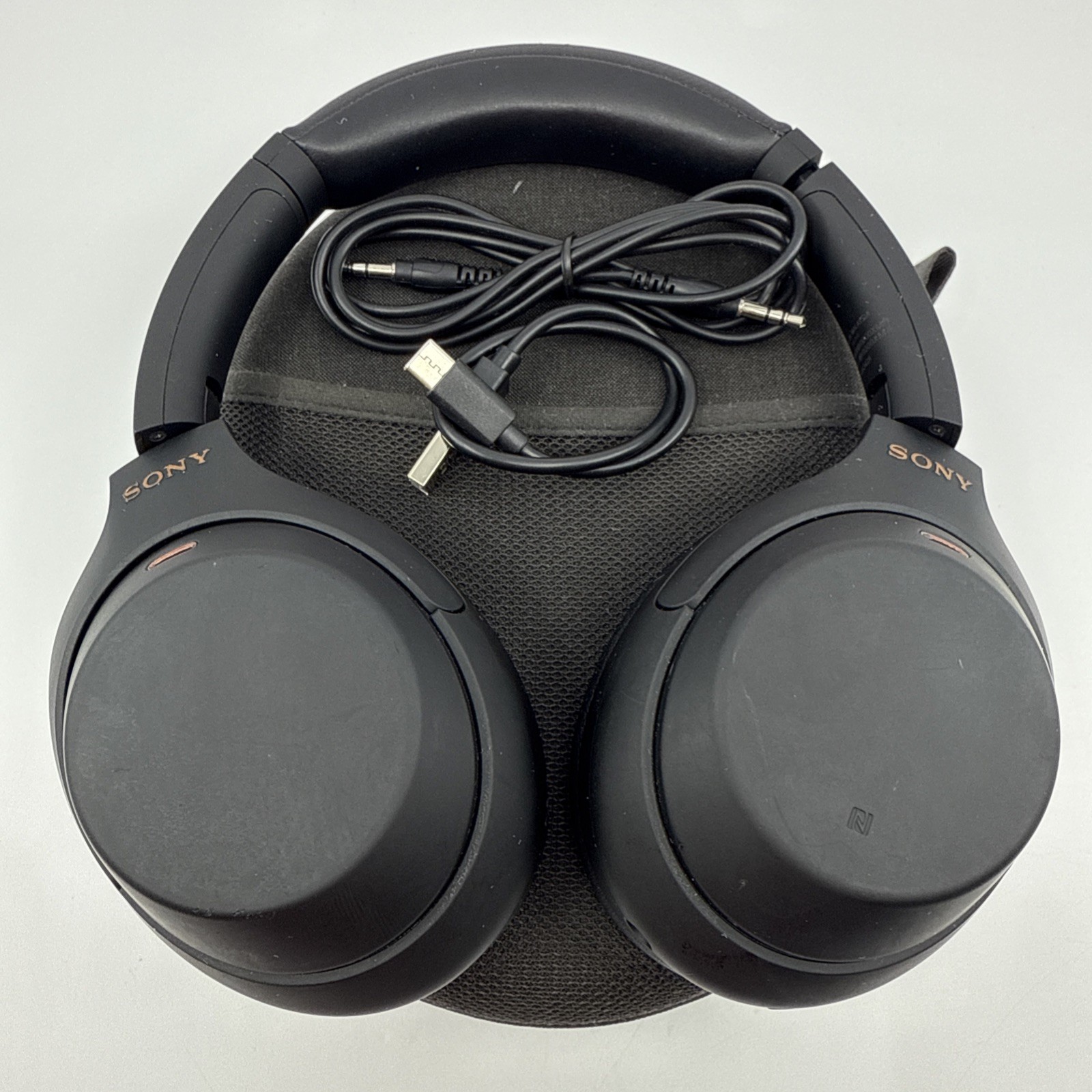 Sony WH-1000XM4 Wireless Noise-Cancelling Over-Ear Headphone Black *Excellent*