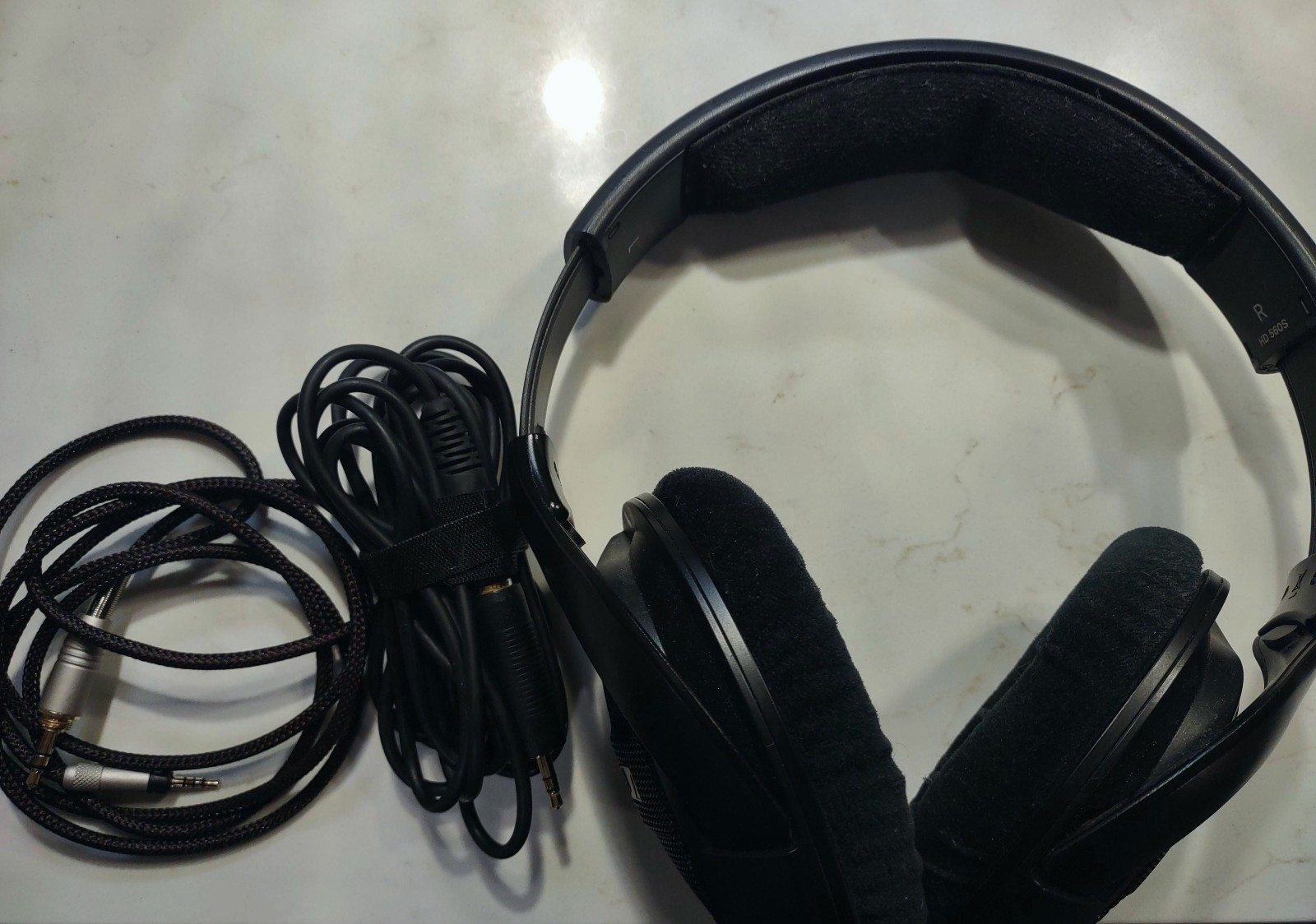 Sennheiser HD 560S Over-The-Ear Audiophile Headphones With Extra Cable